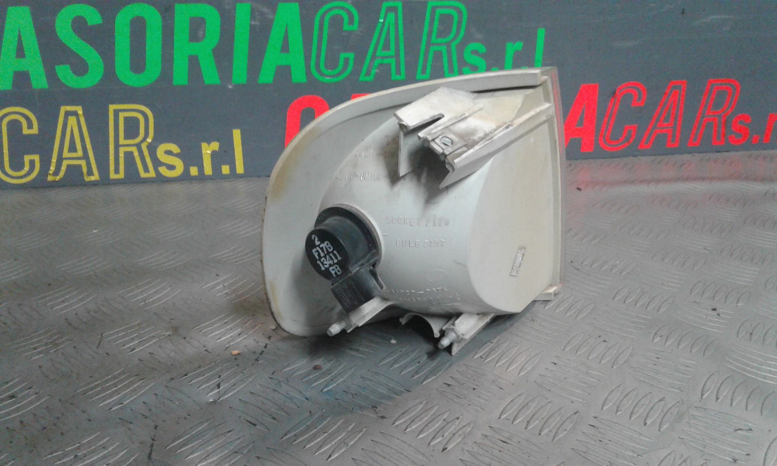 Lampada direzione ant. Sinistro - Immagine 1 di 3