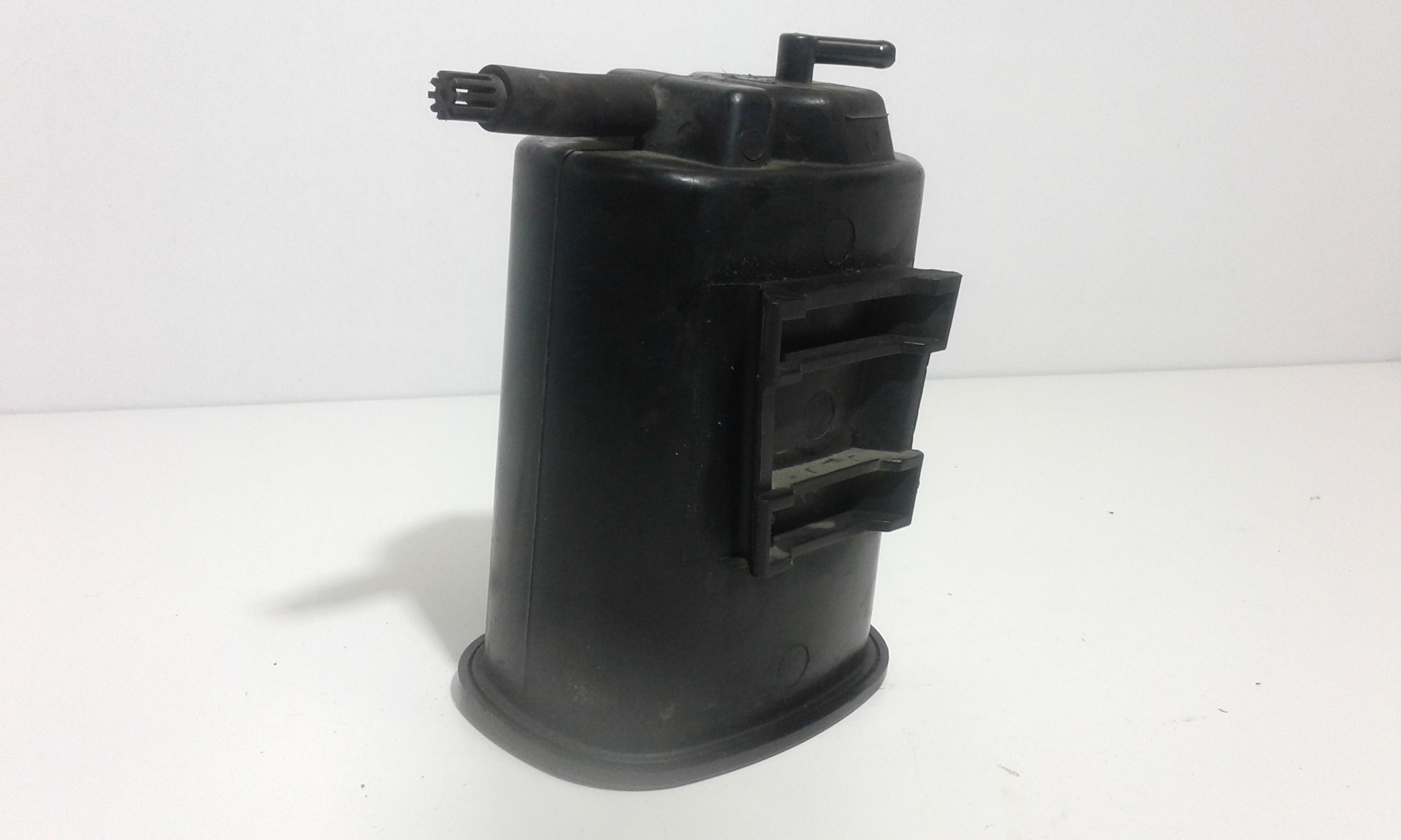Filtro Carbone Attivo Mitsubishi COLT (01/09>12/11<) MN183154 Usato