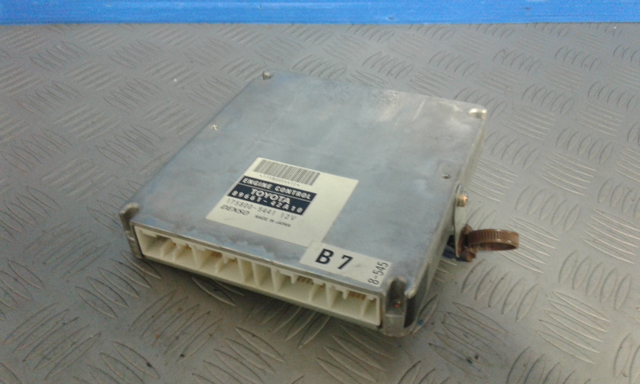 Centralina Iniezione (Toyota Denso) 8966142673 175800-5441 Usato