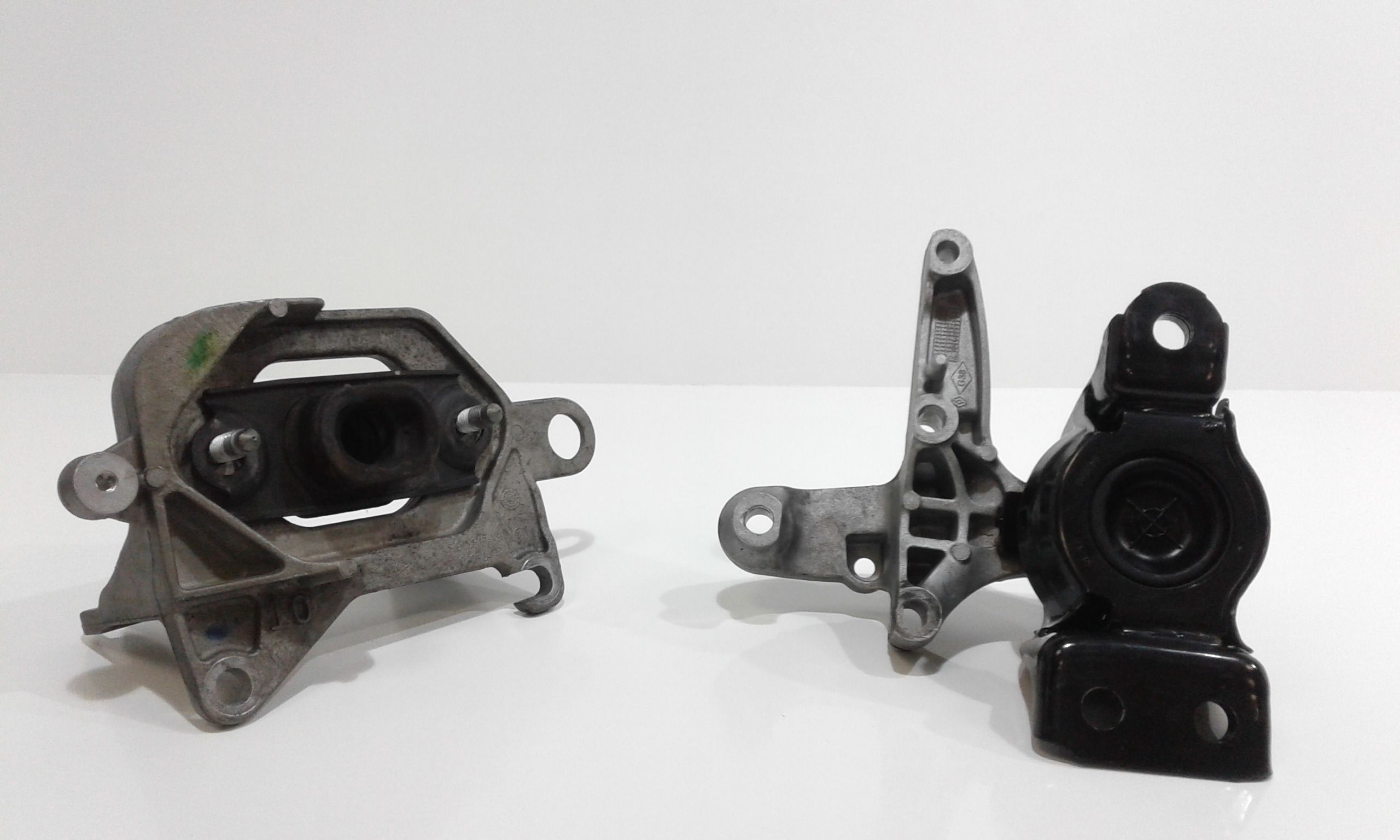 Supporto ant. Motore,Supporto post. motore (bielletta), Bielletta supporto motore - Immagine 1 di 4