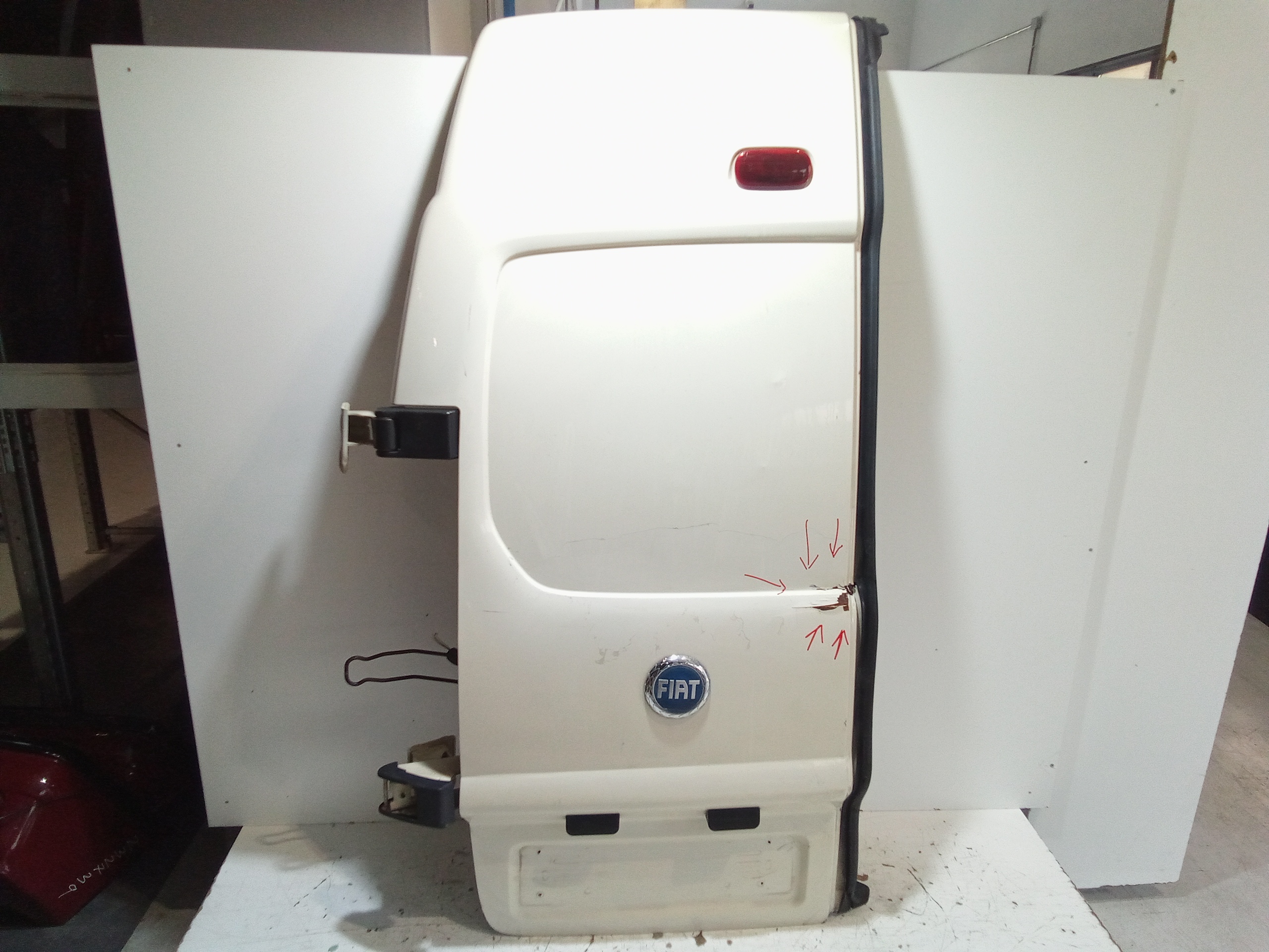 porta carico post. a battente sinistro - Immagine 1 di 6