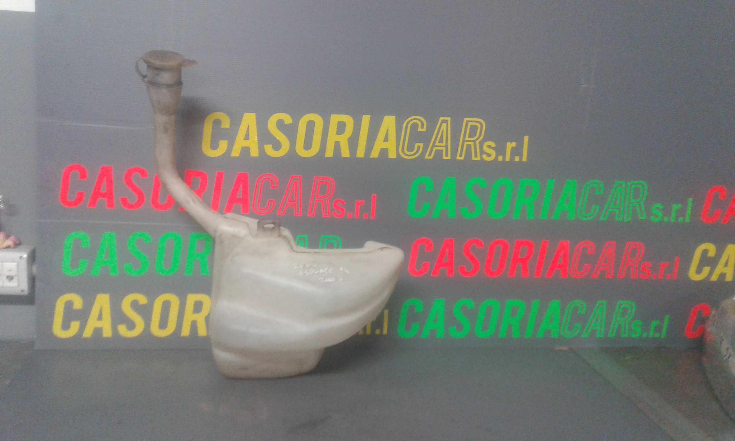 Serbatoio tergiparabrezza compl. - Immagine 1 di 3