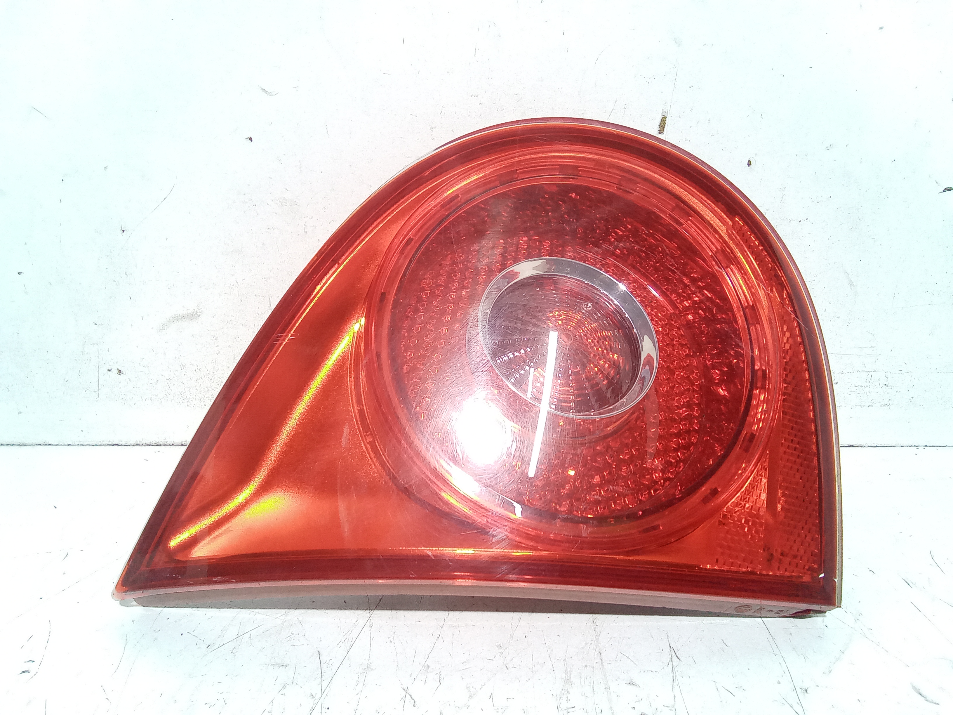 fanale stop supplementare sinistro - Immagine 1 di 5