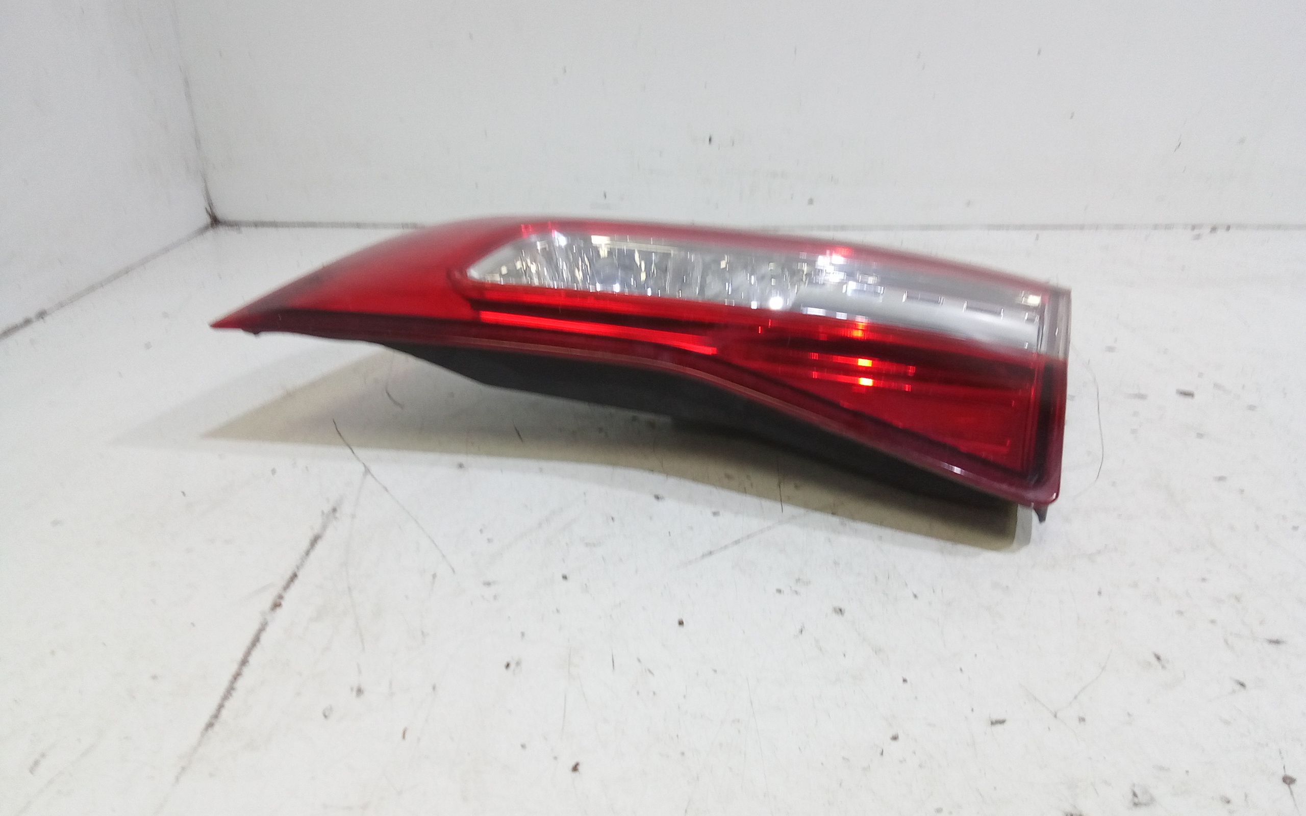 fanale stop supplementare destro - Immagine 1 di 3
