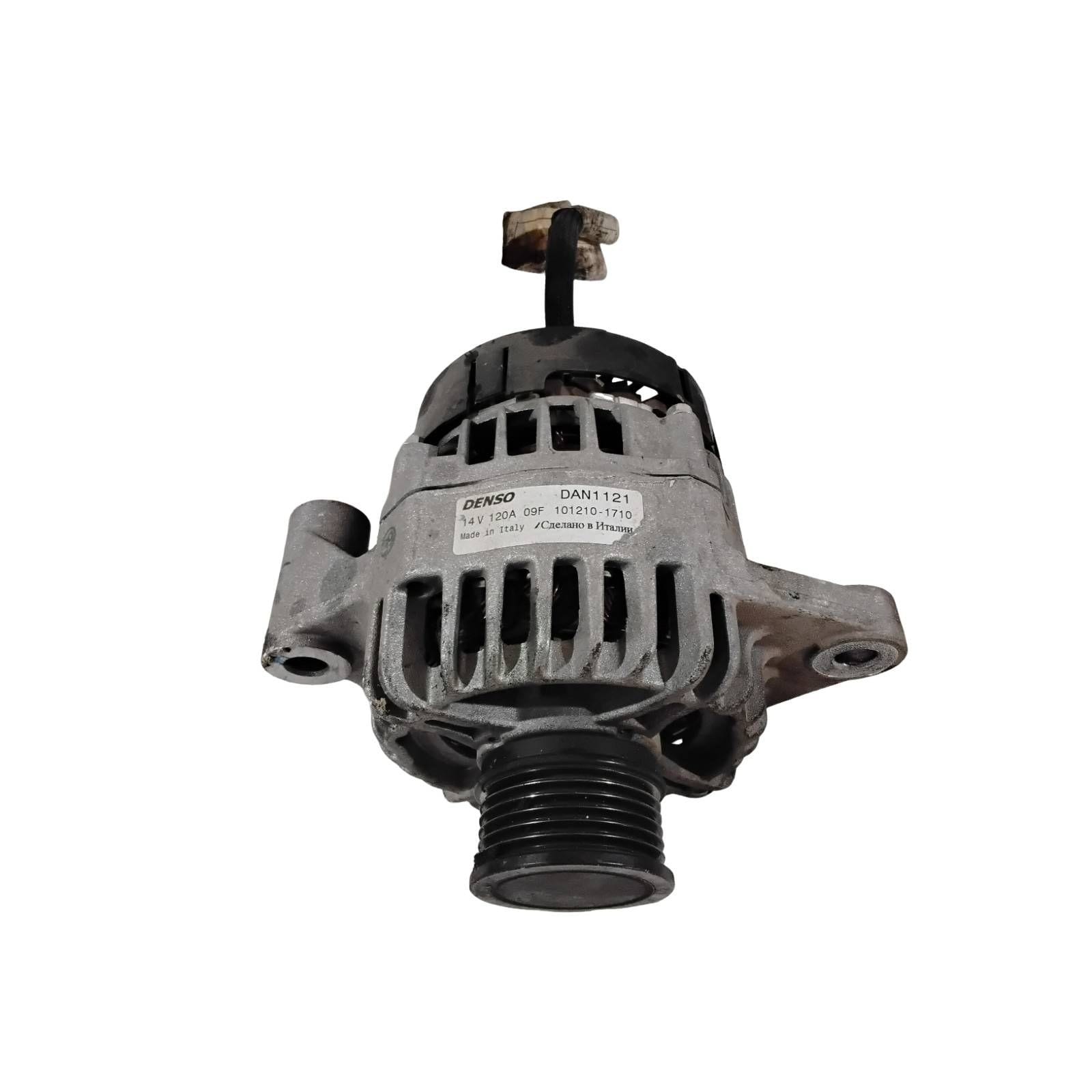 Alternatore (Denso) 52003615 101210-1710 Usato