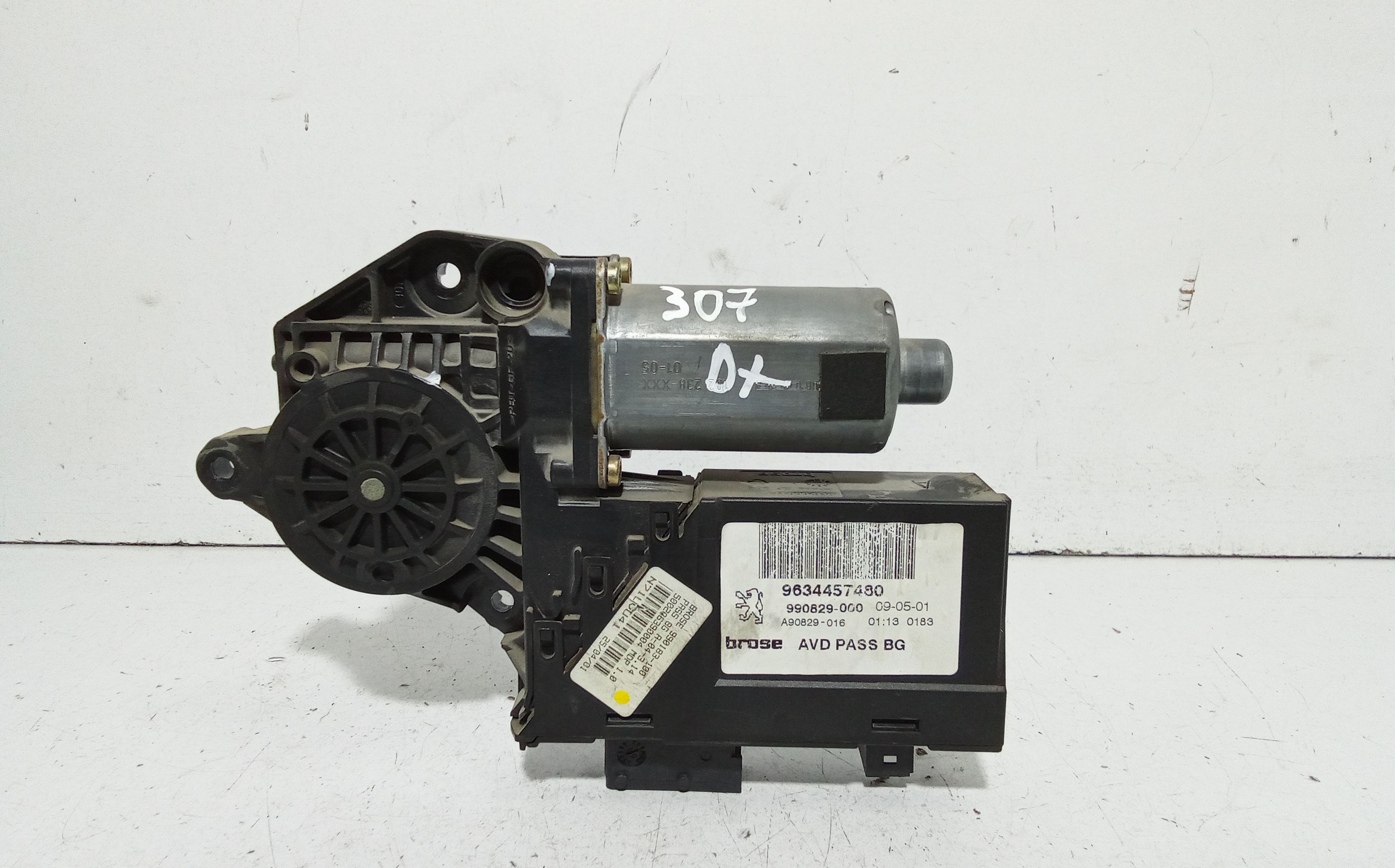 Motorino Alzacristallo Porta Ant. Destro 9222CF Usato
