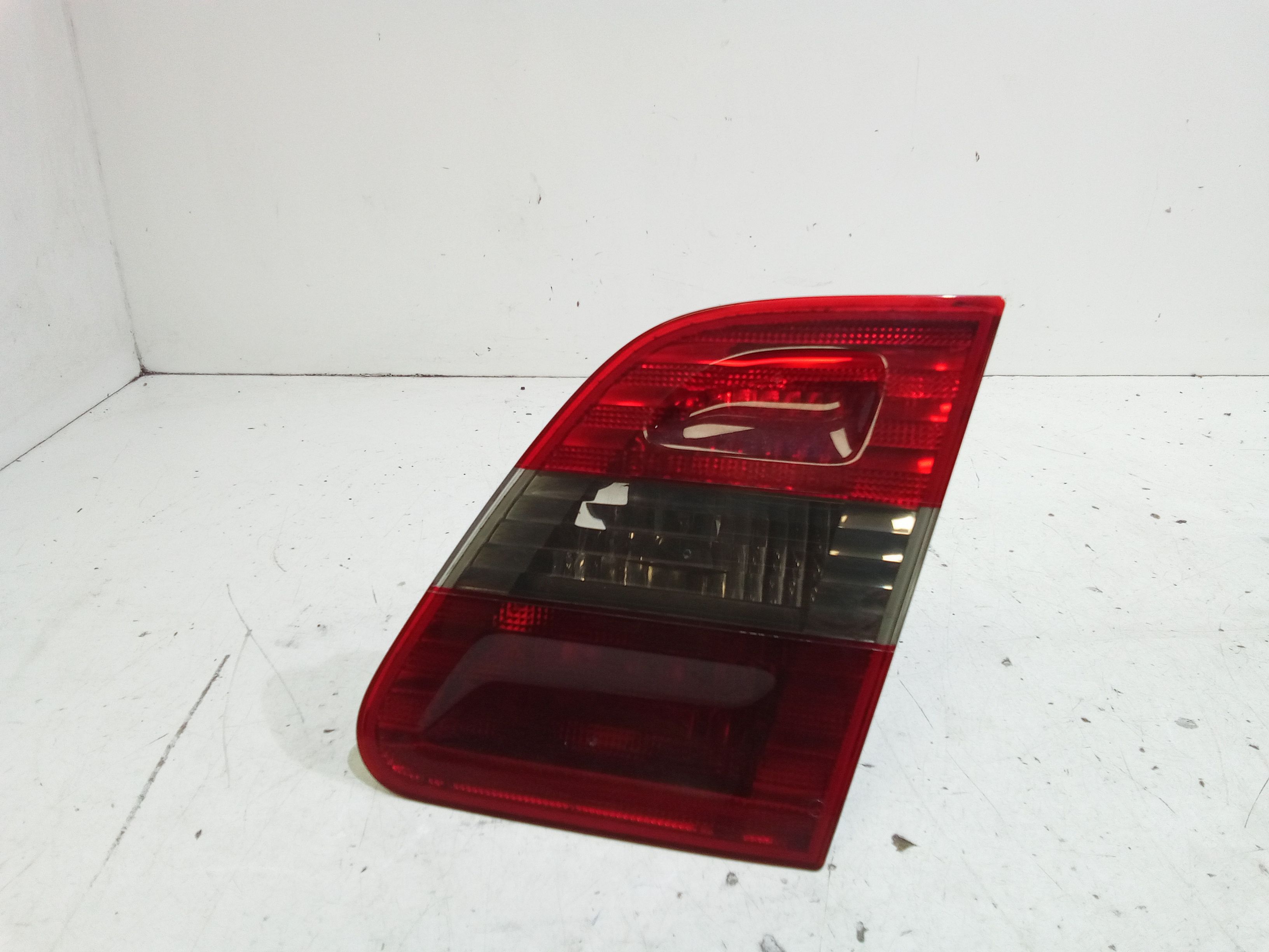 fanale stop supplementare destro - Immagine 1 di 4