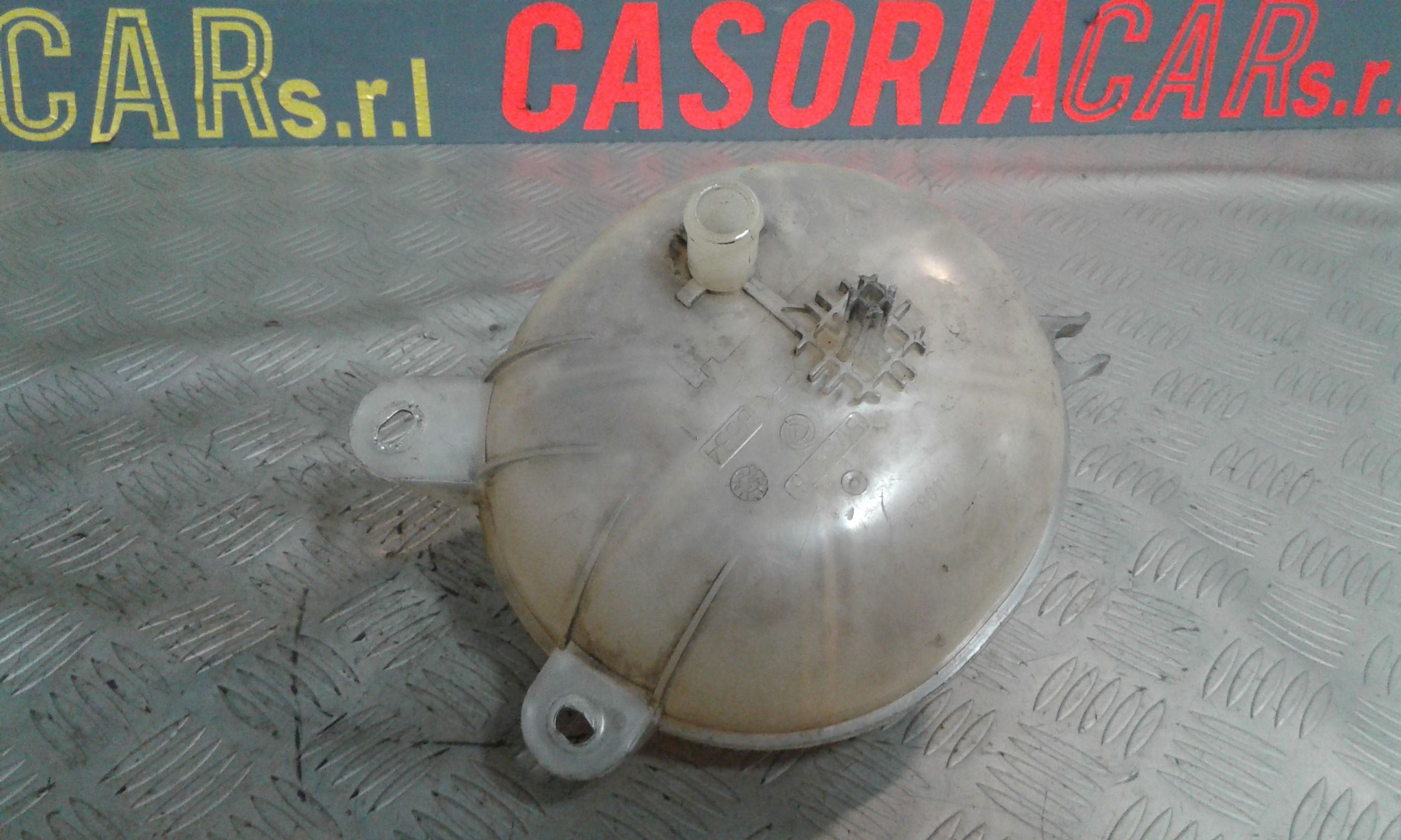 vaschetta compensazione radiatore - Immagine 1 di 3
