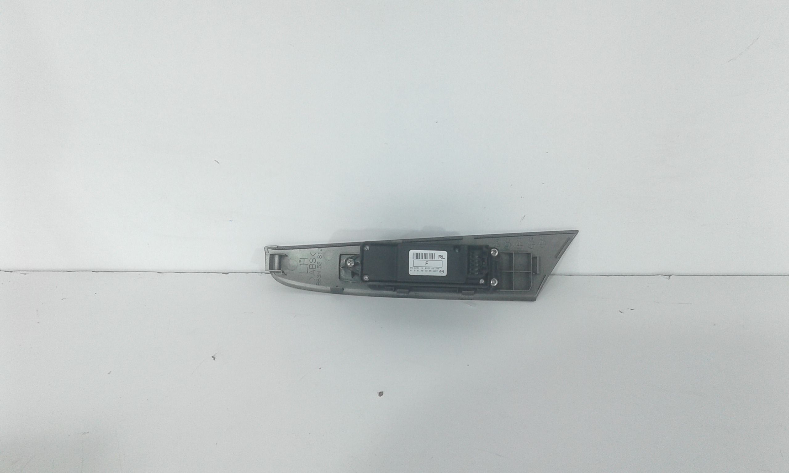 Interruttore Alzacristalli Porta Ant. Destro BP4K66370 Usato