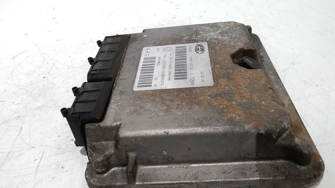 Centralina Iniezione (Magneti Marelli Magneti Marelli) 51880192 61601.127.02 Usato