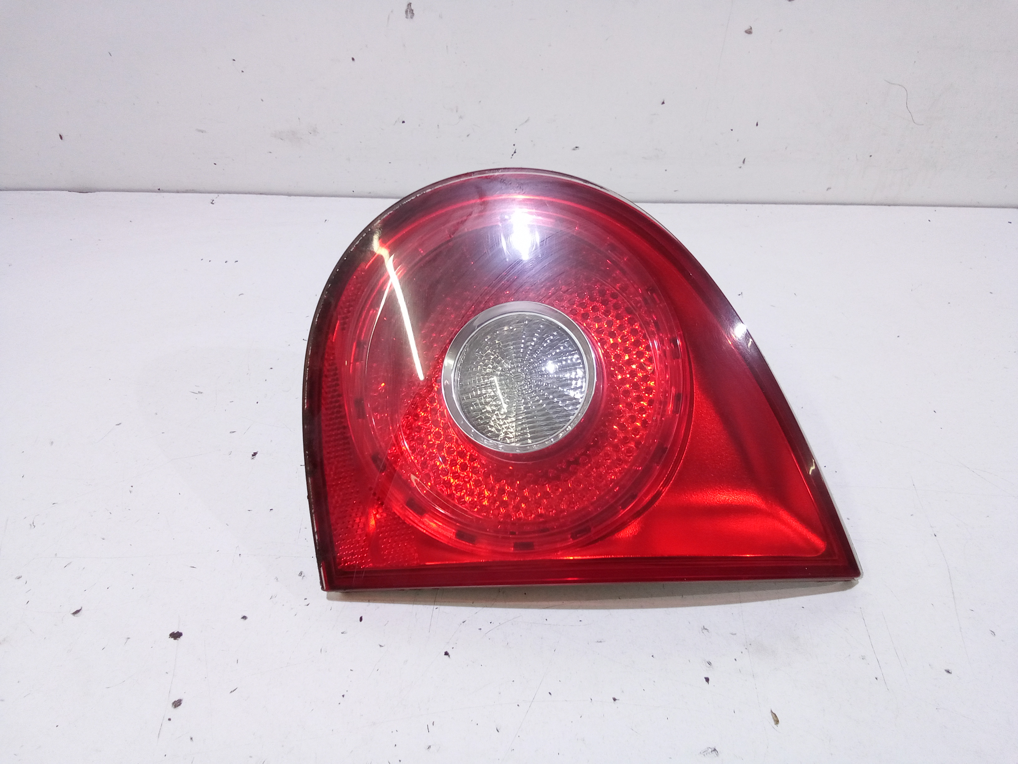 fanale stop supplementare destro - Immagine 1 di 4