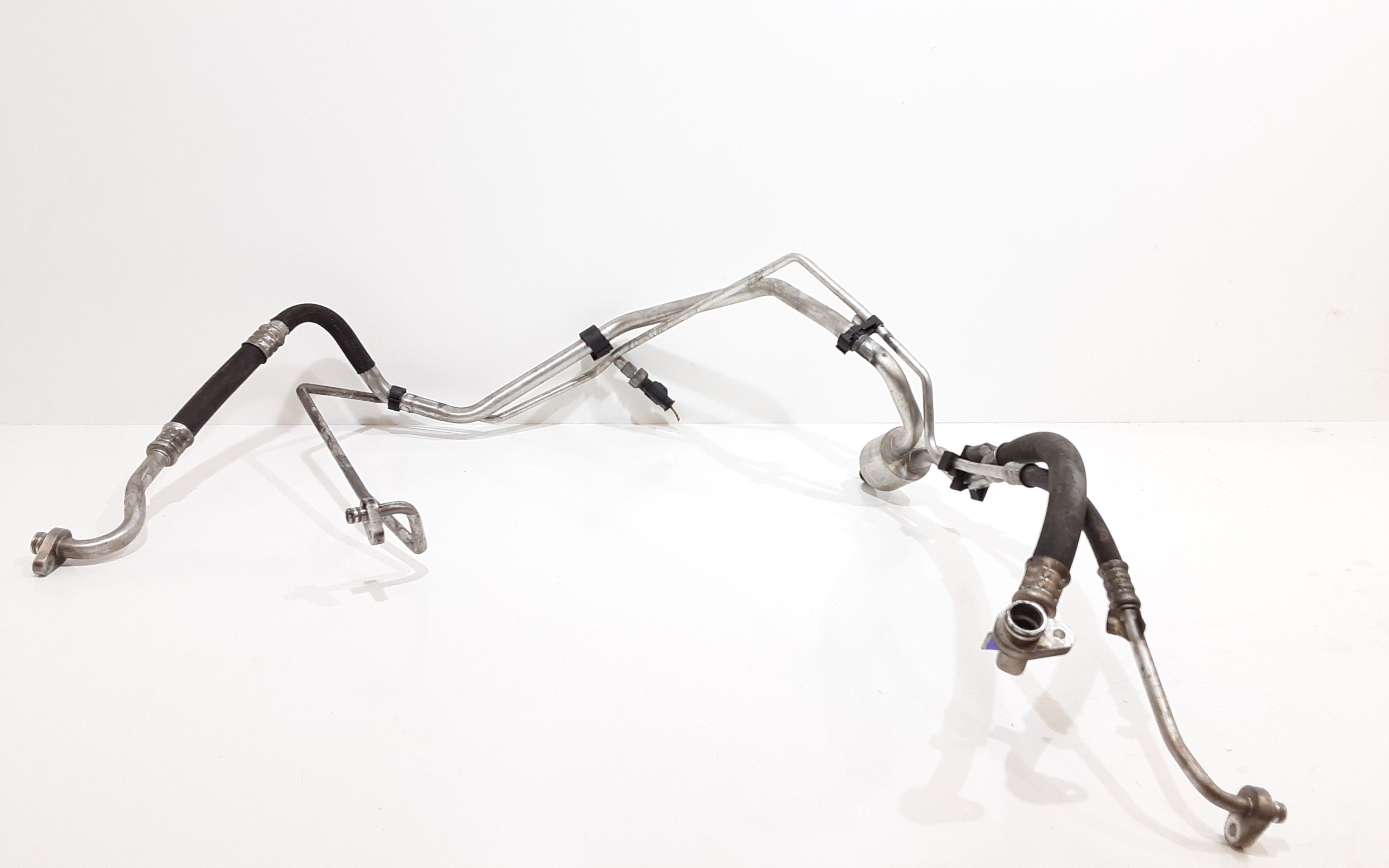 Kit tubi a/c - Immagine 1 di 4