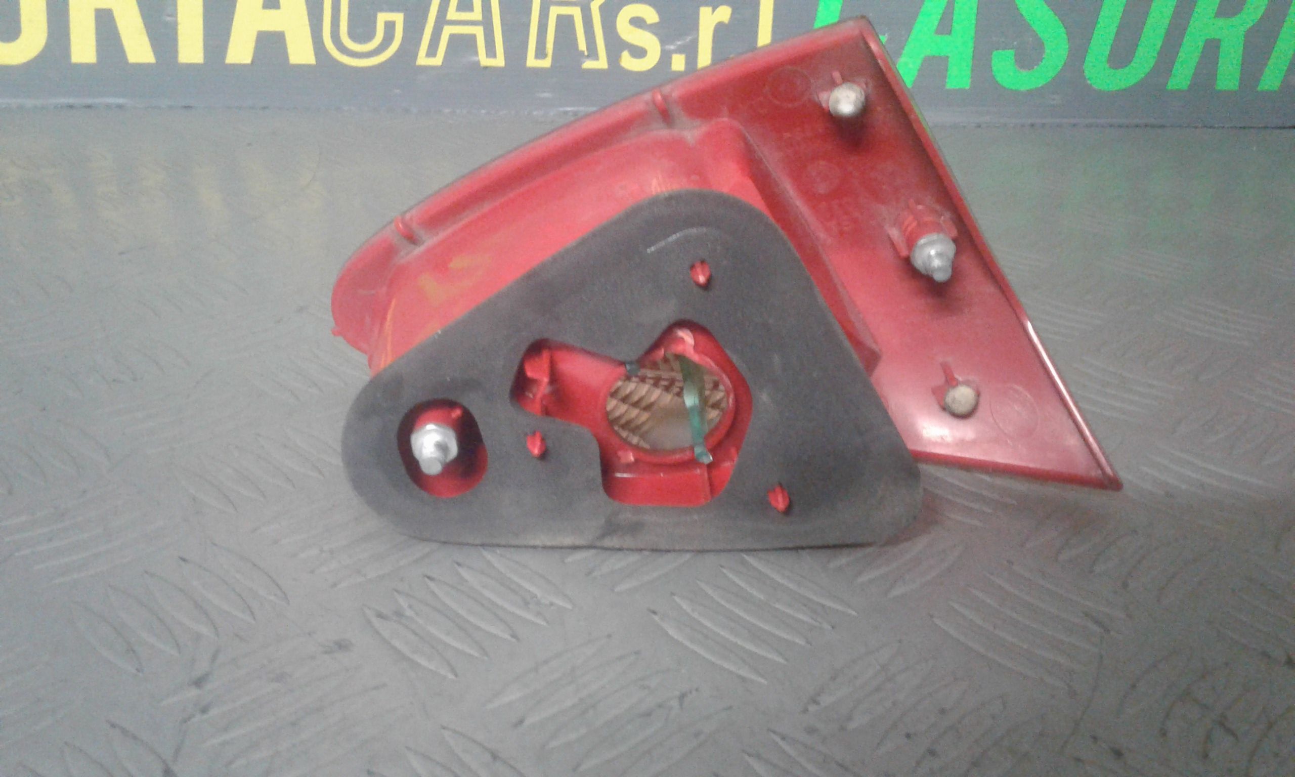 fanale stop supplementare destro - Immagine 1 di 3