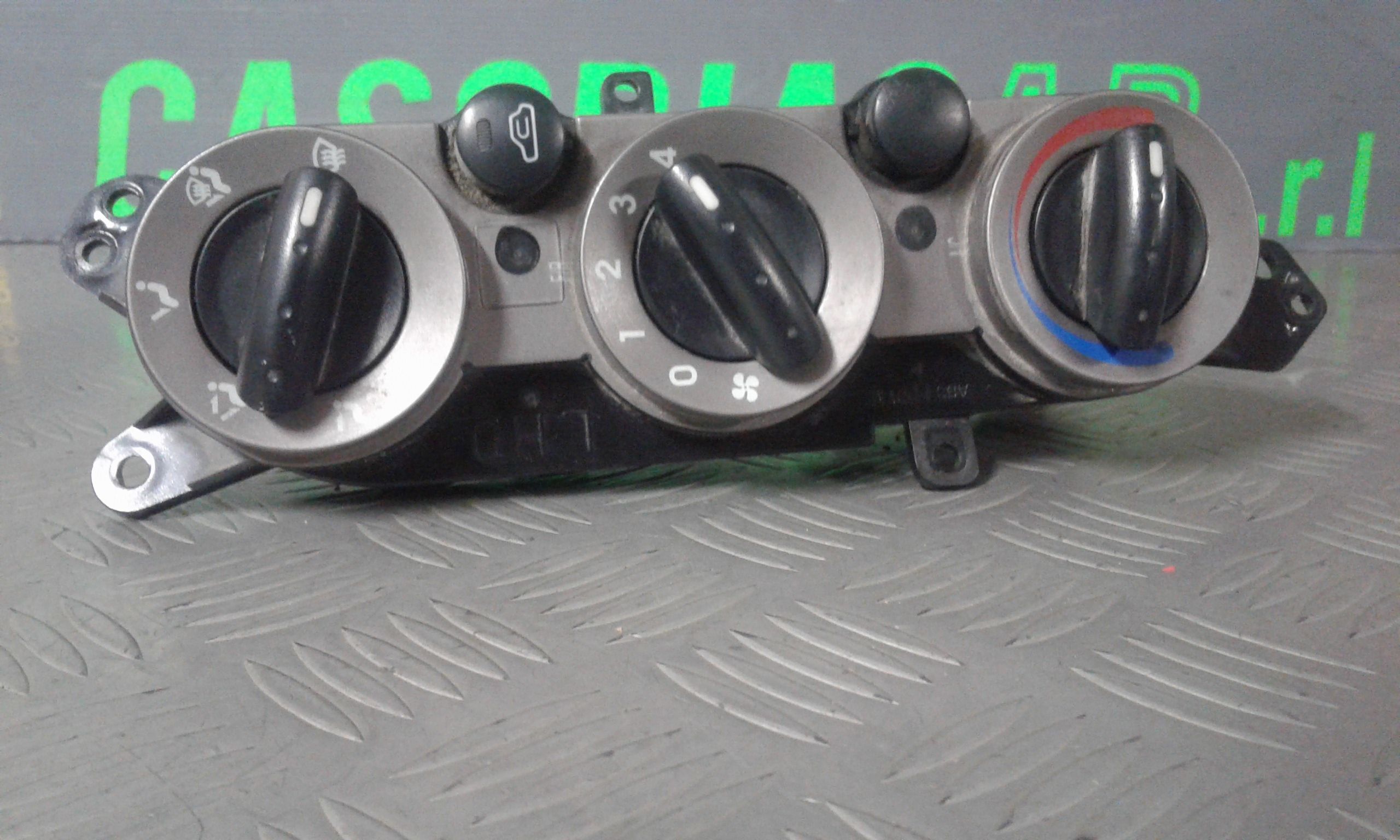 Miniatura 3