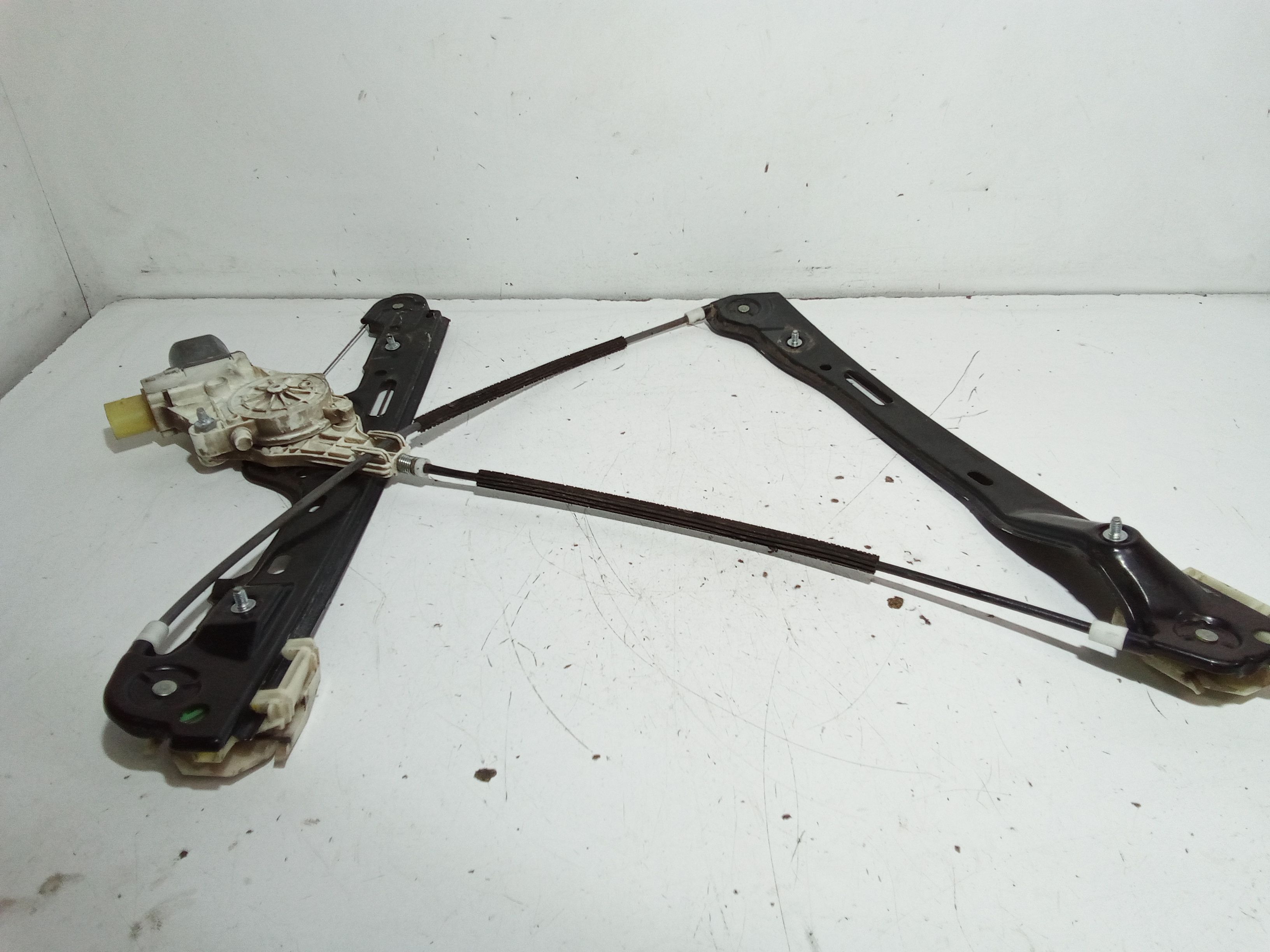 Alzacristallo porta ant. Sinistro - Immagine 1 di 4