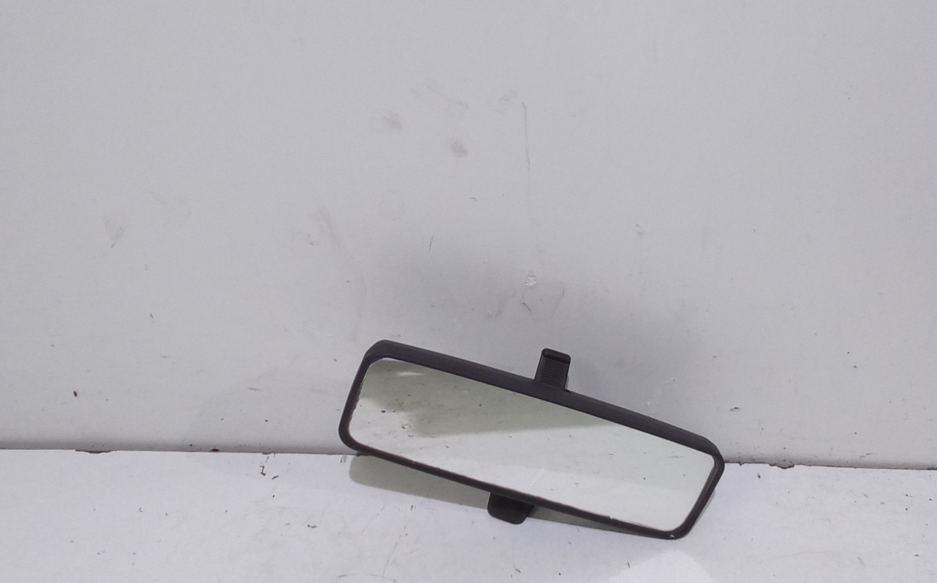 Retrovisore interno - Immagine 1 di 4