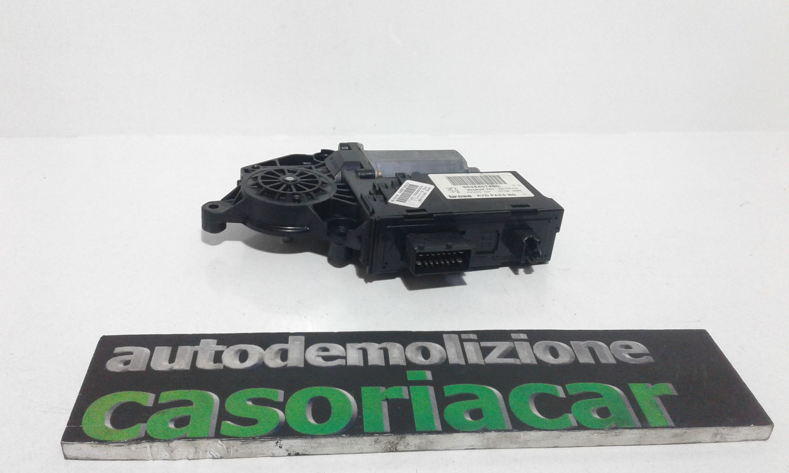 Motorino alzacristallo porta ant. Destro - Immagine 1 di 3