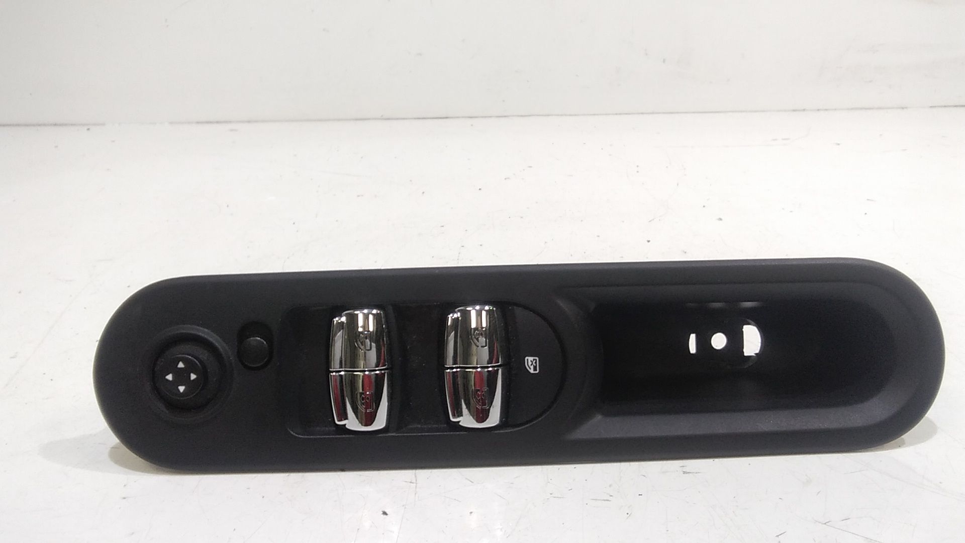 Interruttore alzacristalli porta ant. Sinistro - Immagine 1 di 5