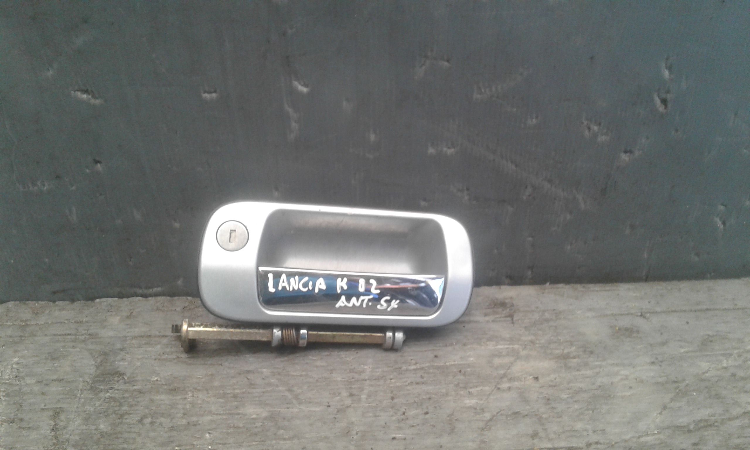 maniglia porta ant. sinistro - Immagine 1 di 3