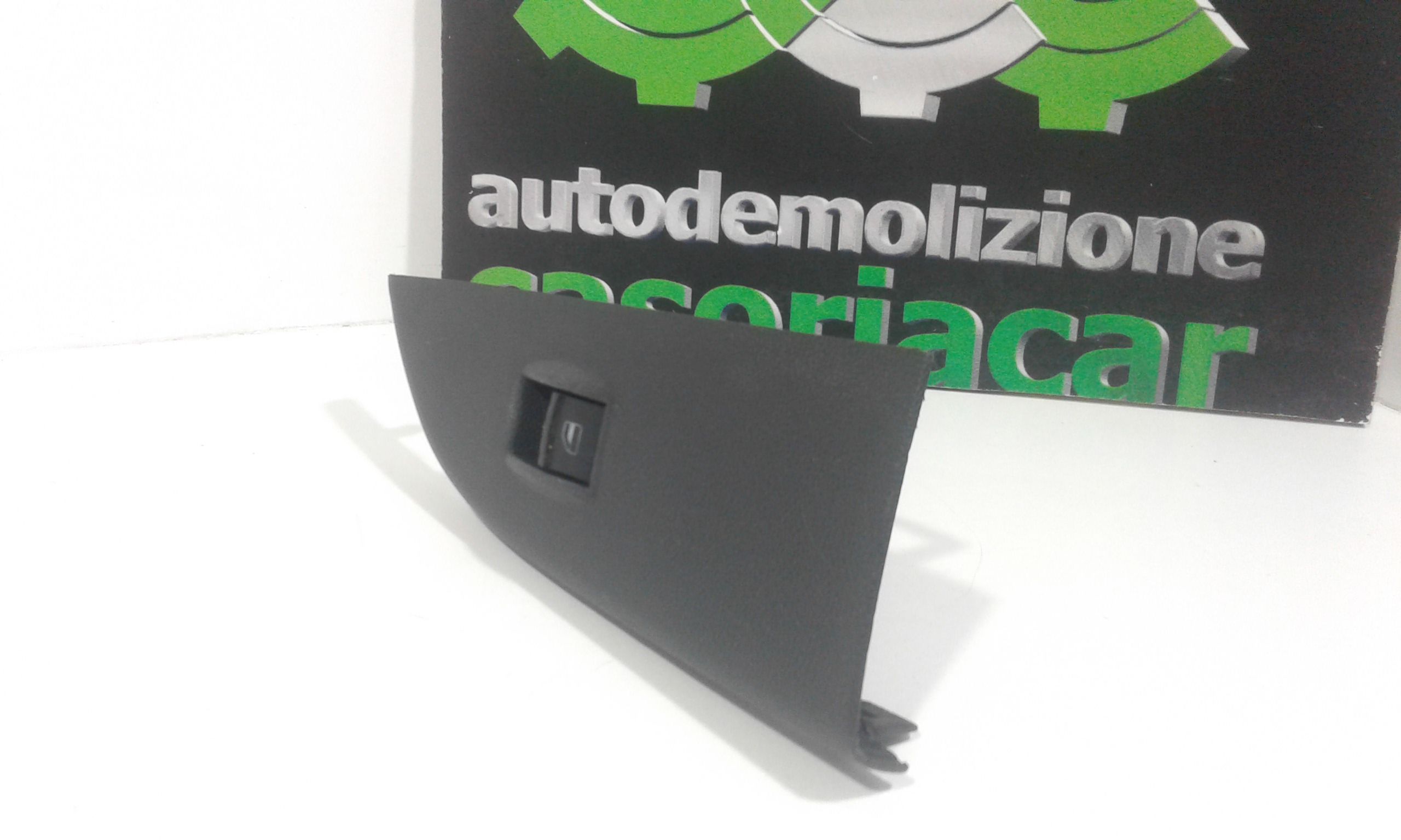 Interruttore alzacristalli porta ant. Destro - Immagine 1 di 5
