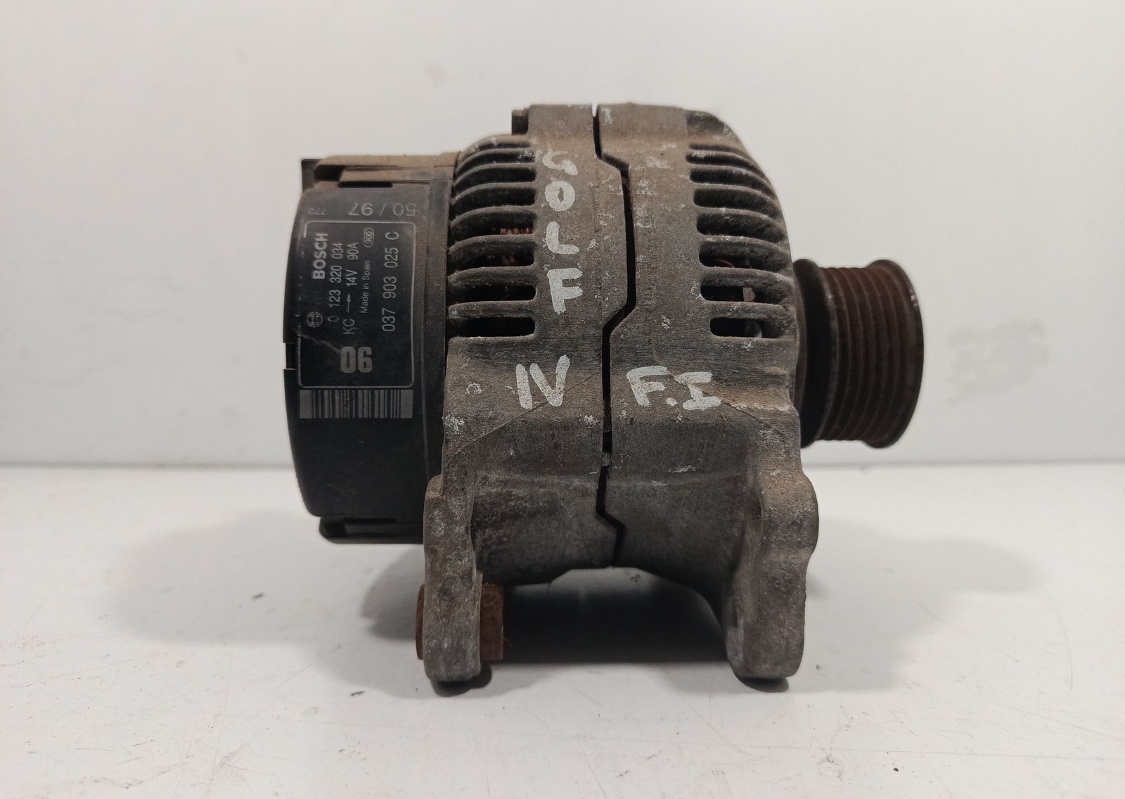 Alternatore (Bosch) 037903025C Usato