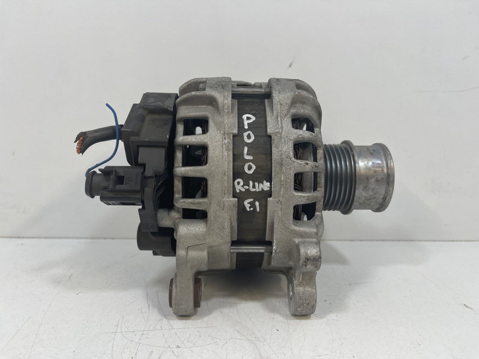 Alternatore (Bosch) 04E903015A Usato