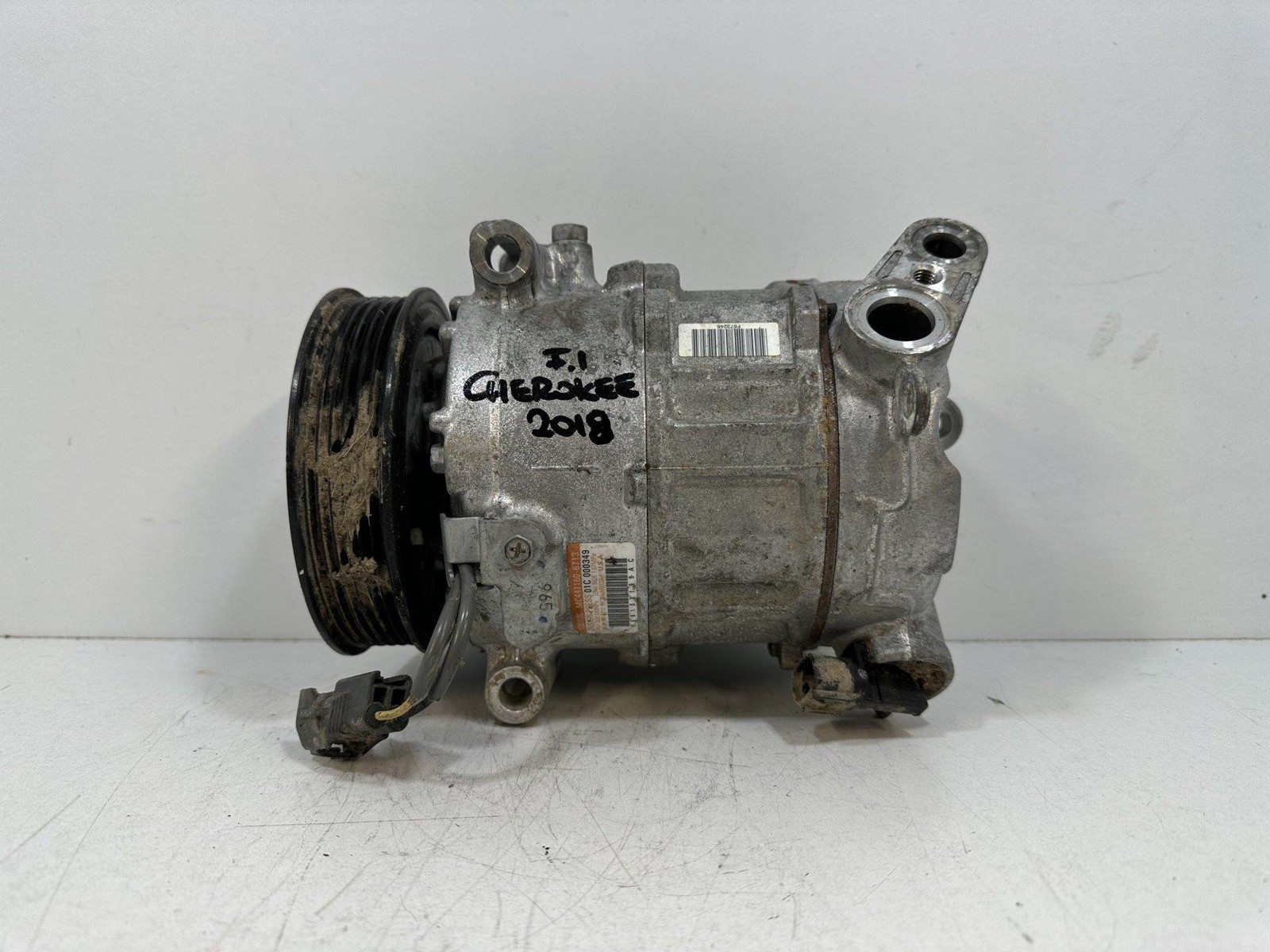 Compressore a/c - Immagine 1 di 3