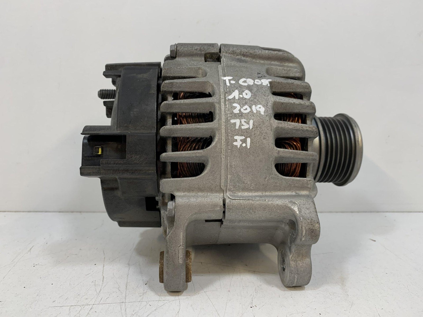 Alternatore 04L903021F Usato