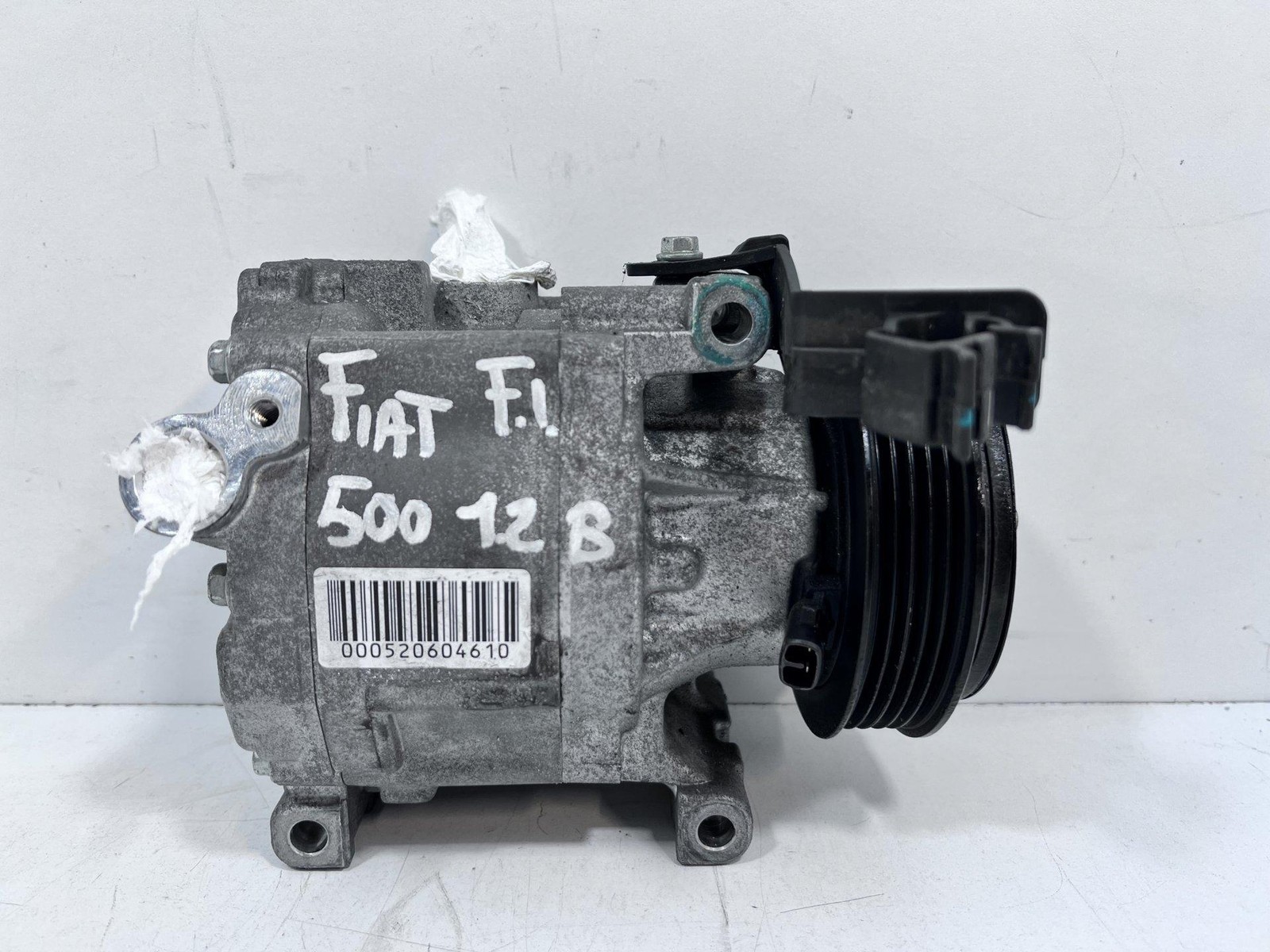 Compressore a/c - Immagine 1 di 4