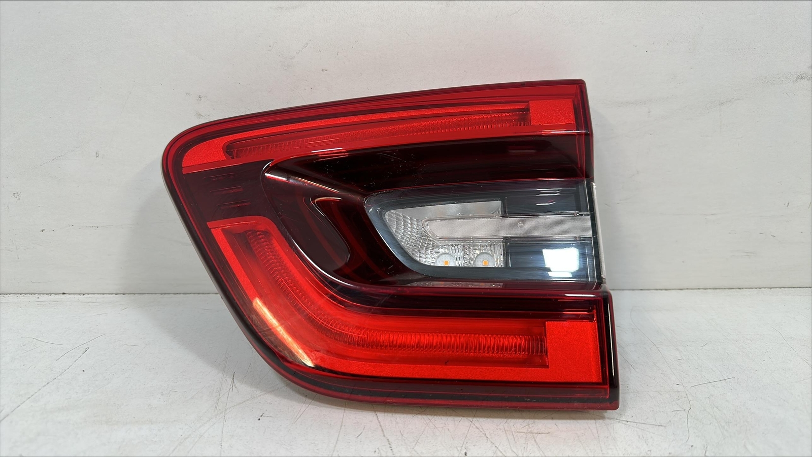 Stop Posteriore Destro A Led Integrato Nel Portello 265505069R Usato