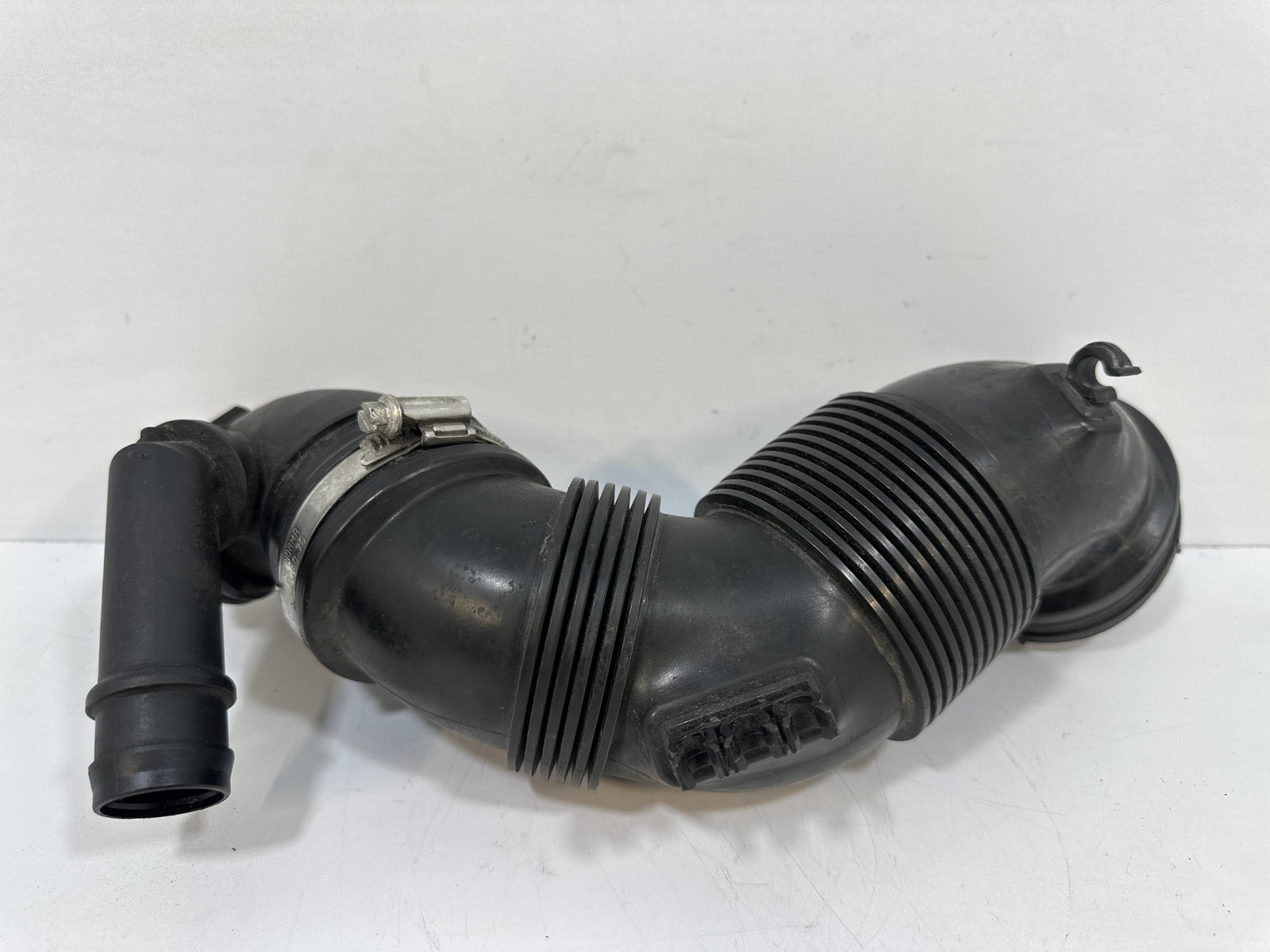 Tubo aria entrata turbo - Immagine 1 di 2