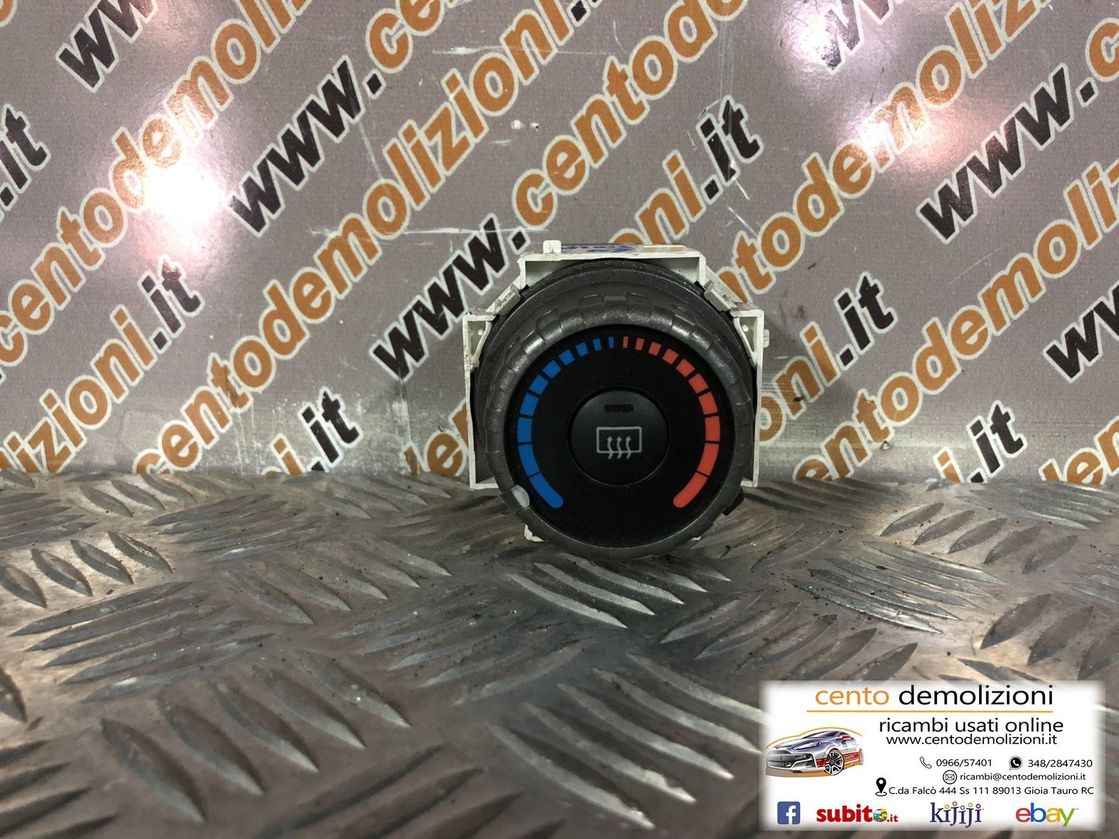 Blocco comando climatizzazione - Immagine 1 di 2