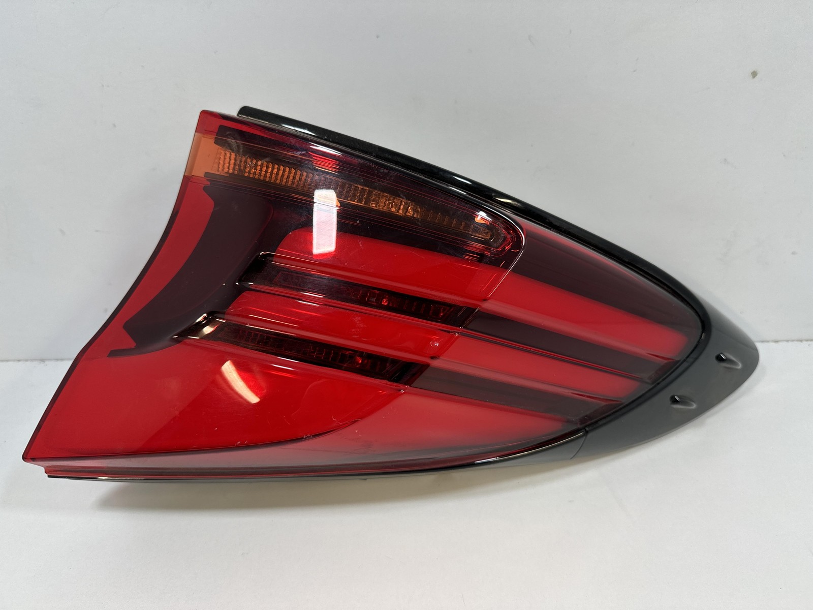 Fanale Post. Destro 81550-F4130 81550-F4130 Usato