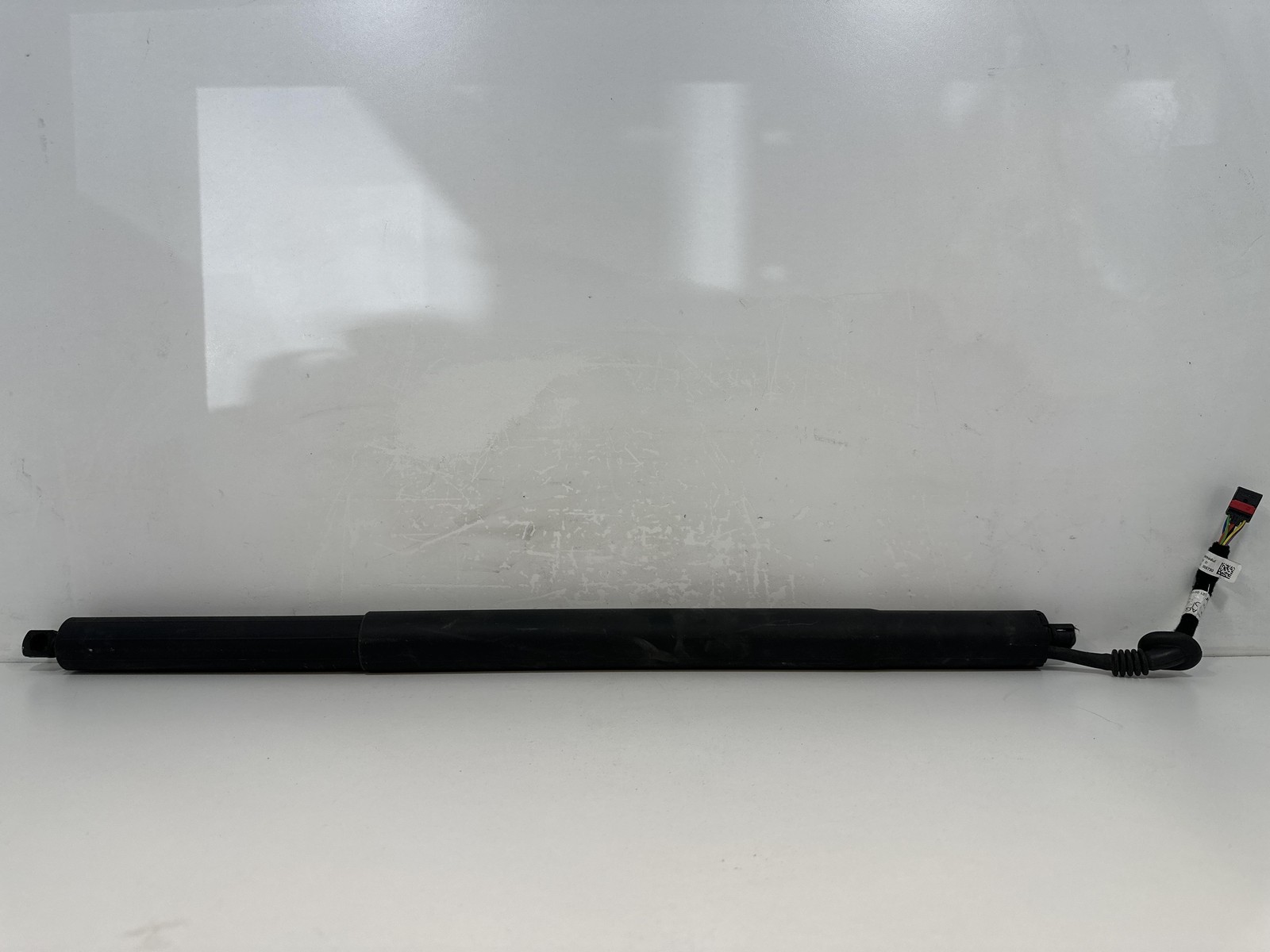 Asta Ammortizzante Portello Post. 83F827851B Usato