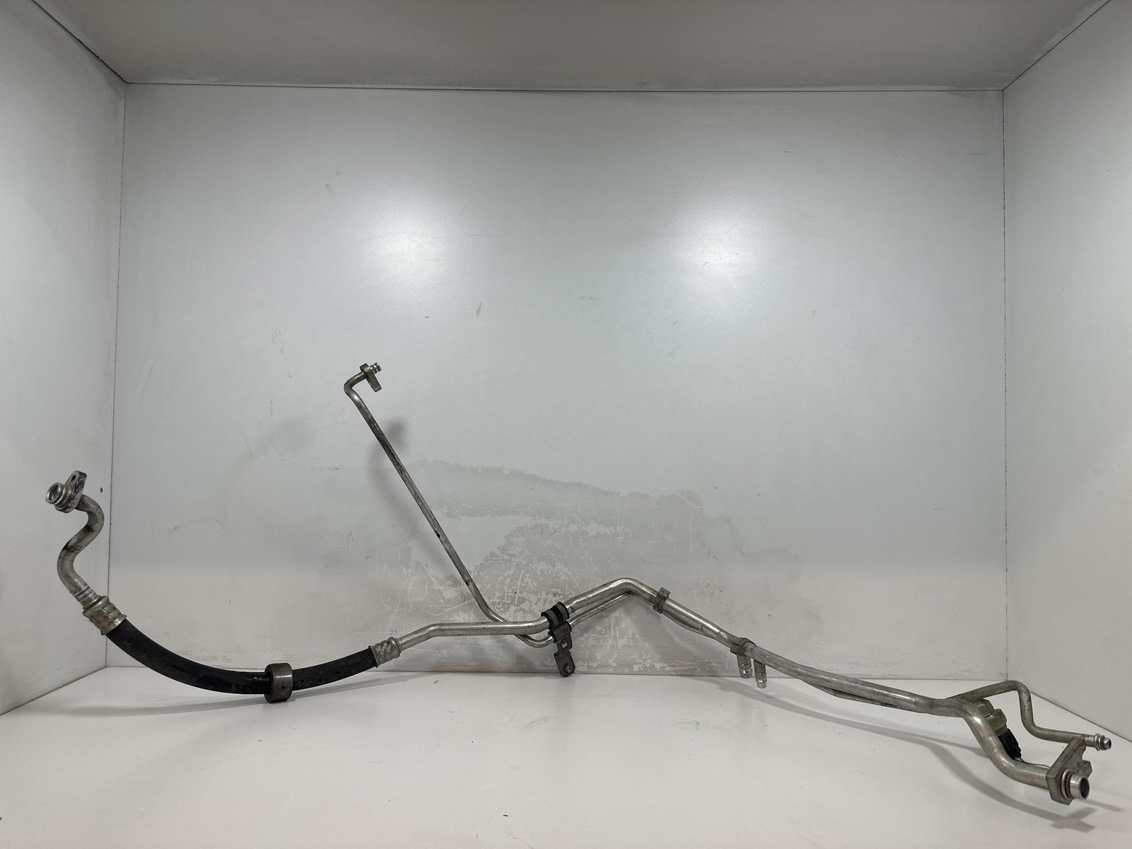 Kit Tubi A/c 88720YV030A Usato