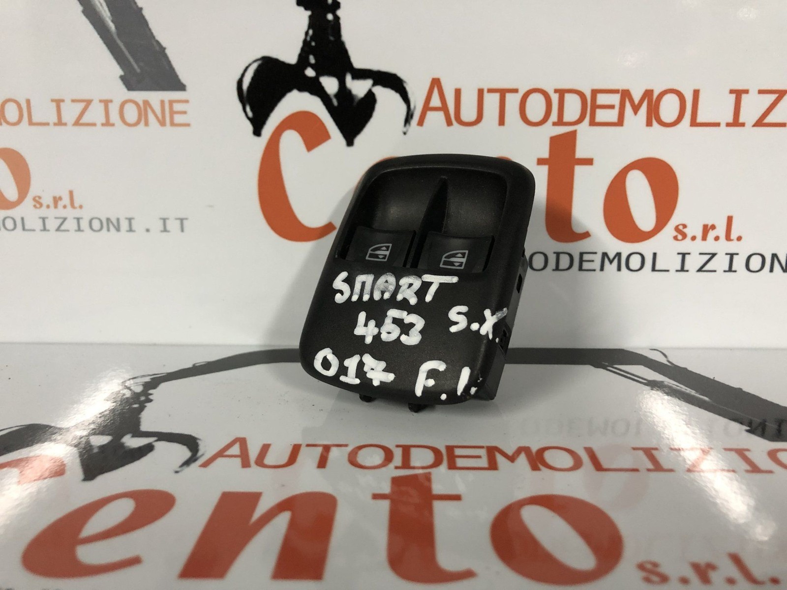 Blocco Comandi Alzacristalli Sinistro 254117227R Usato