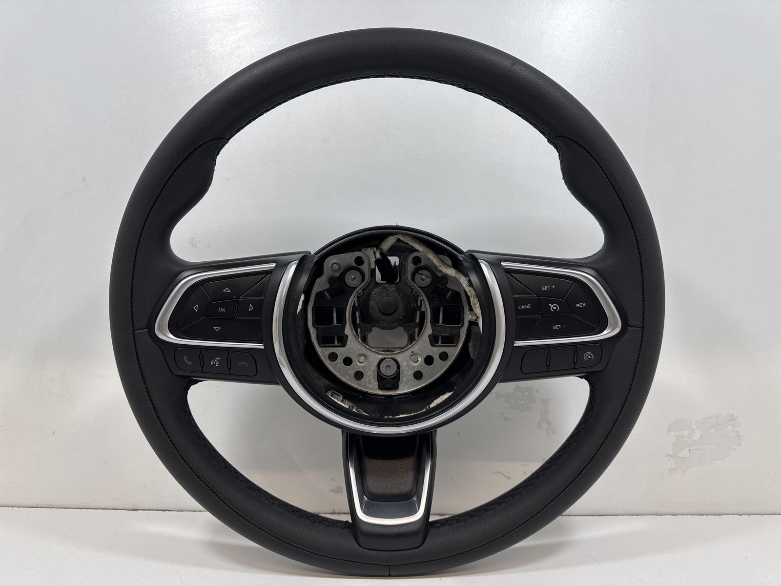 Volante 07356809720 Usato