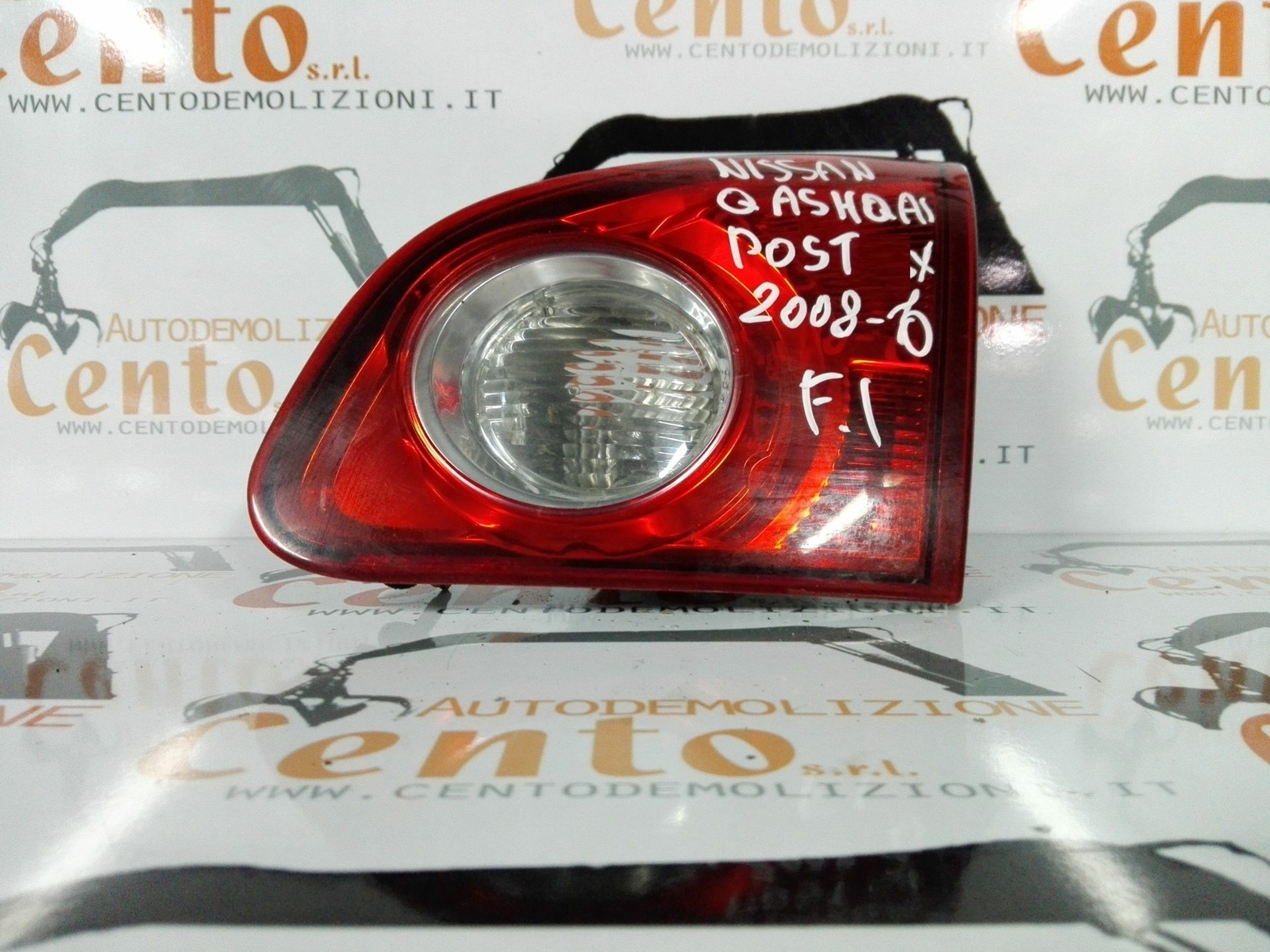fanale stop supplementare destro - Immagine 1 di 2