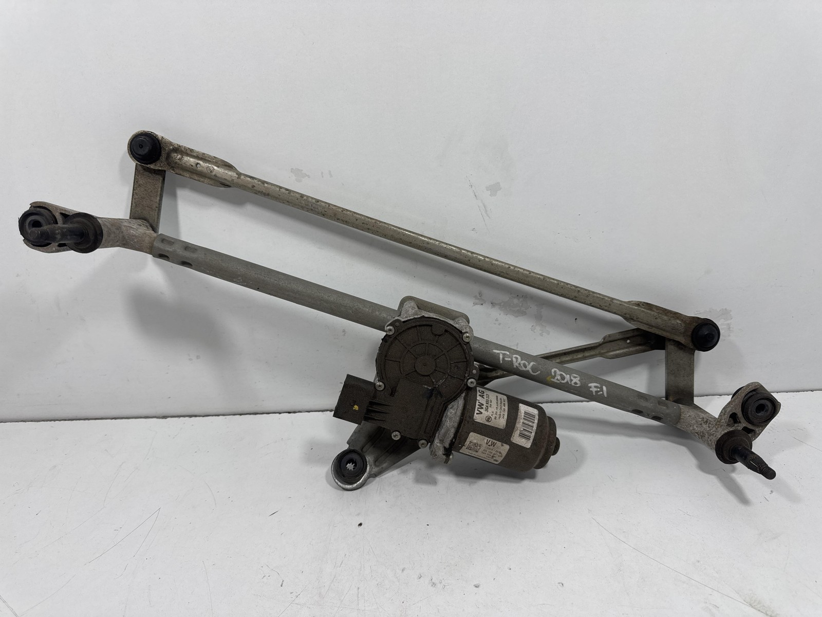 Motorino Tergiparabrezza 2GA955113 Usato