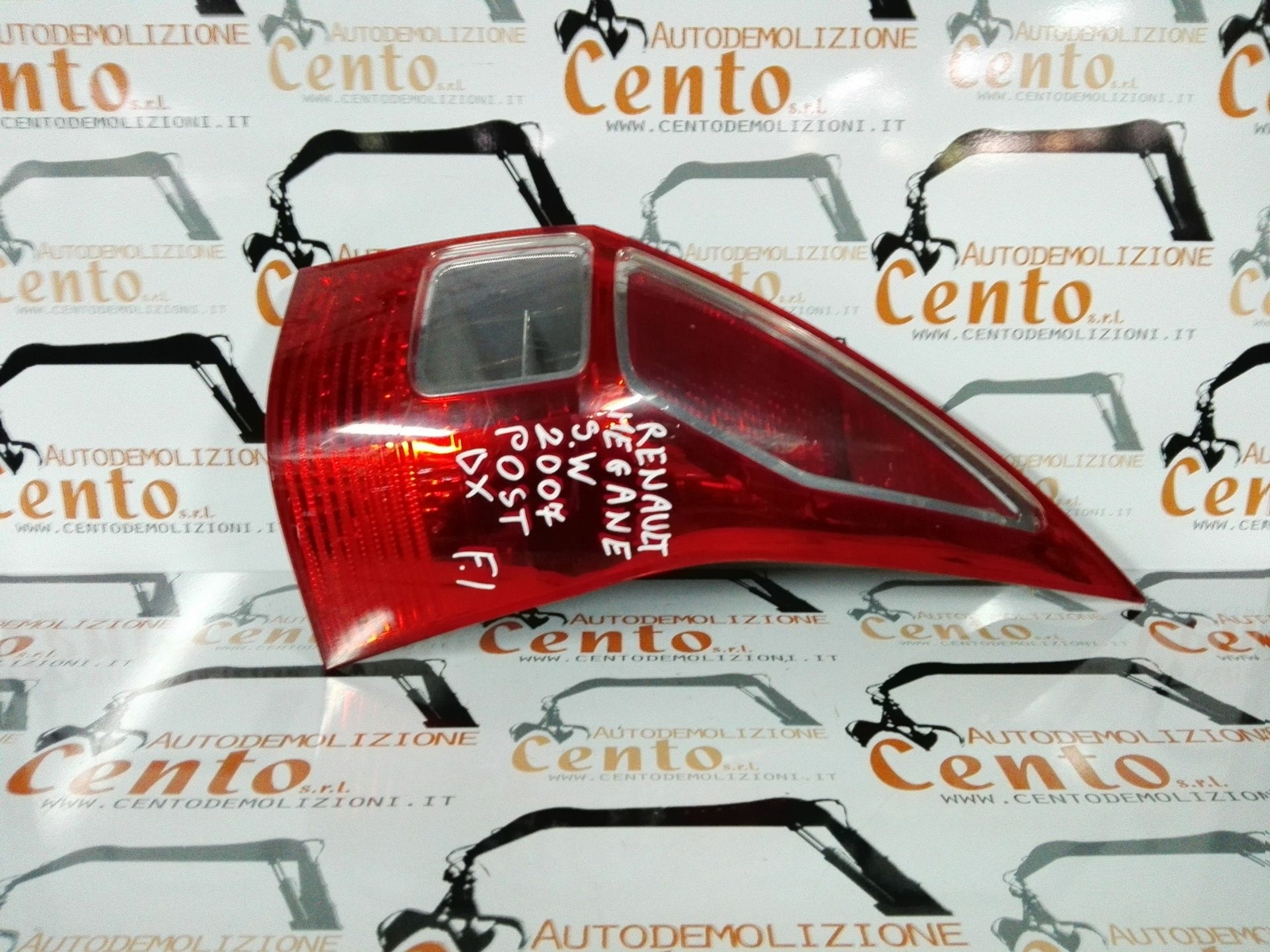 Fanale Post. Destro 8200417351 Usato