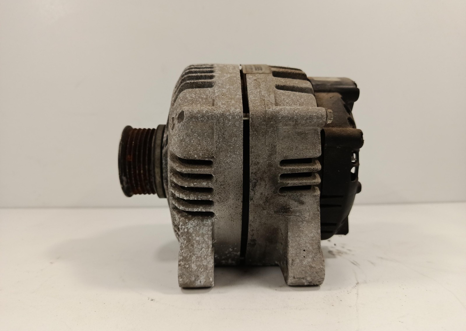 Alternatore (Valeo) C542564A Usato