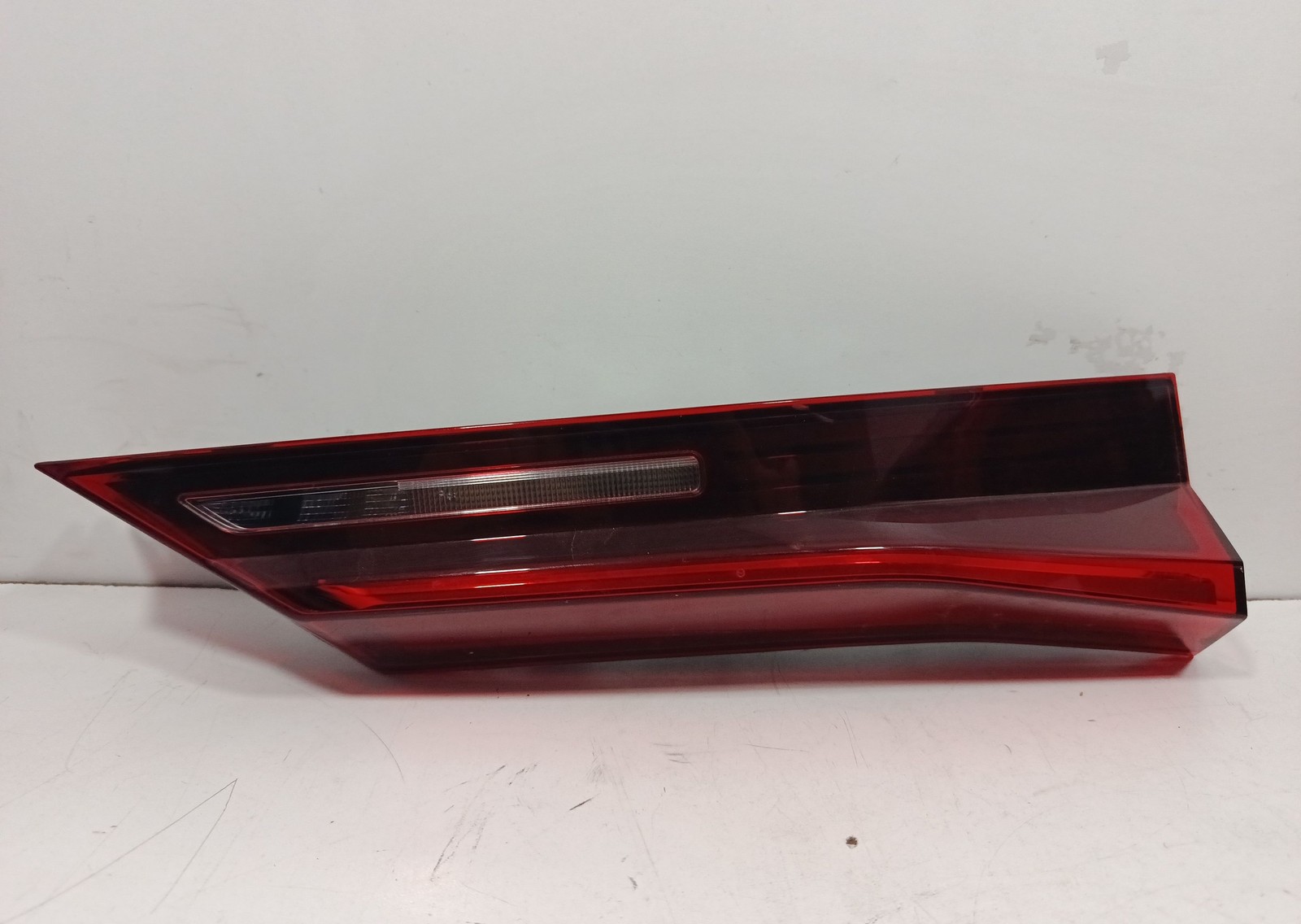 fanale stop supplementare destro - Immagine 1 di 7