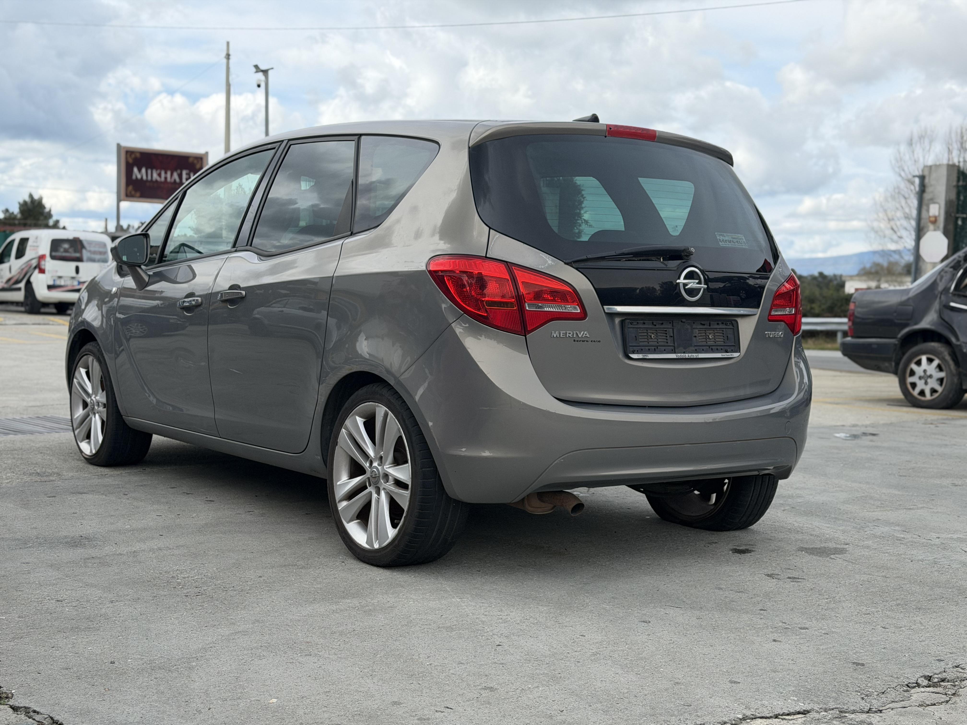 Miniatura 8