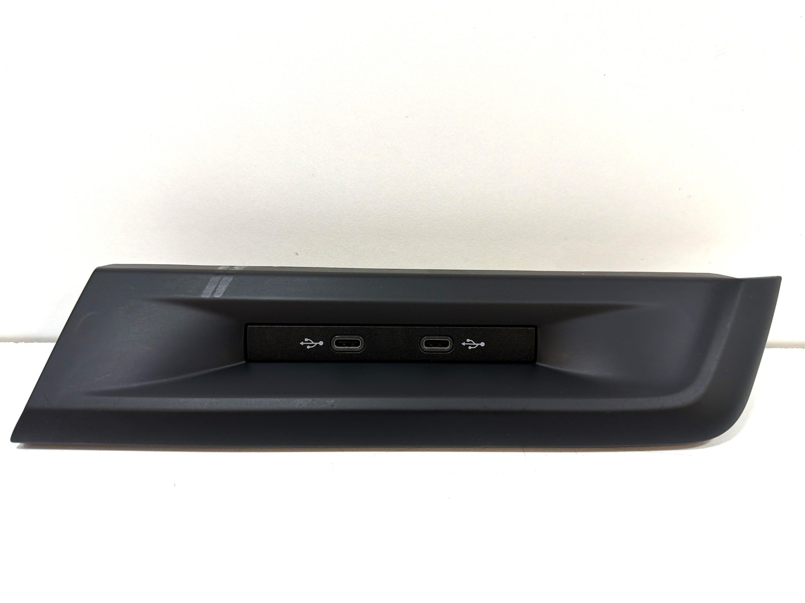 console porta USB / AUX - Immagine 1 di 4