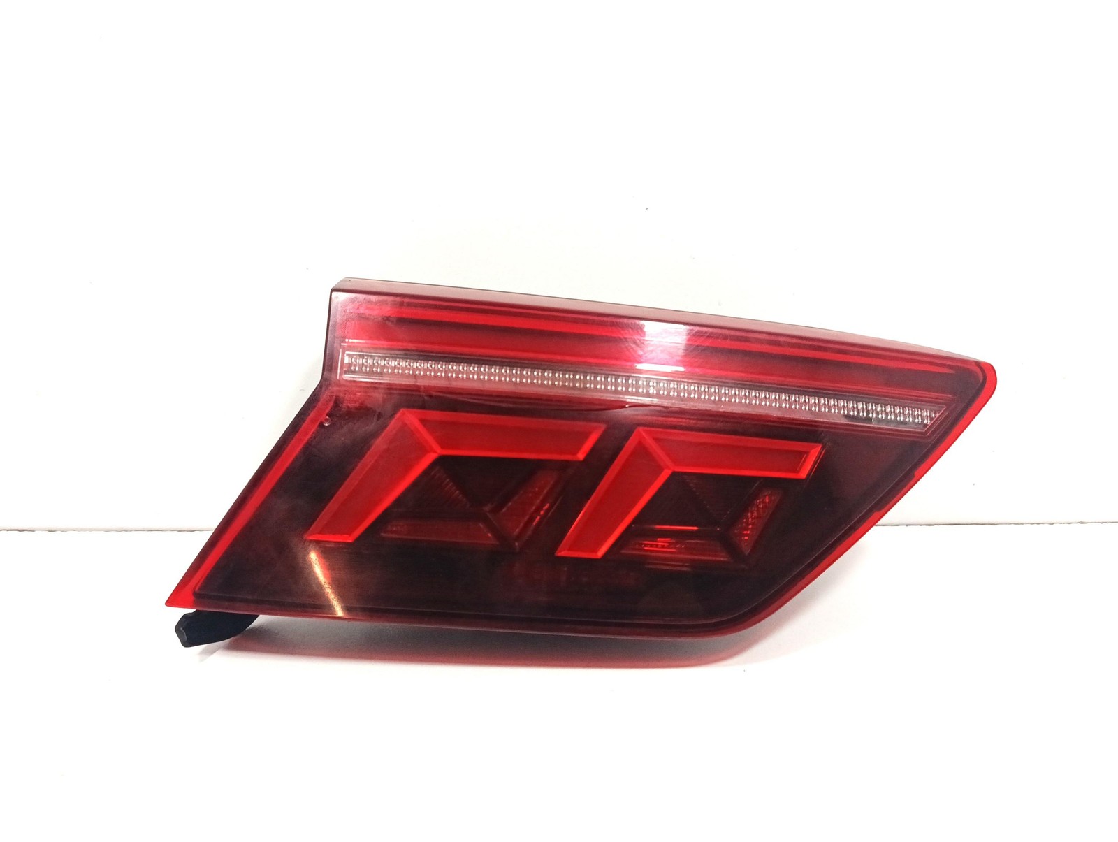 fanale stop supplementare sinistro - Immagine 1 di 8