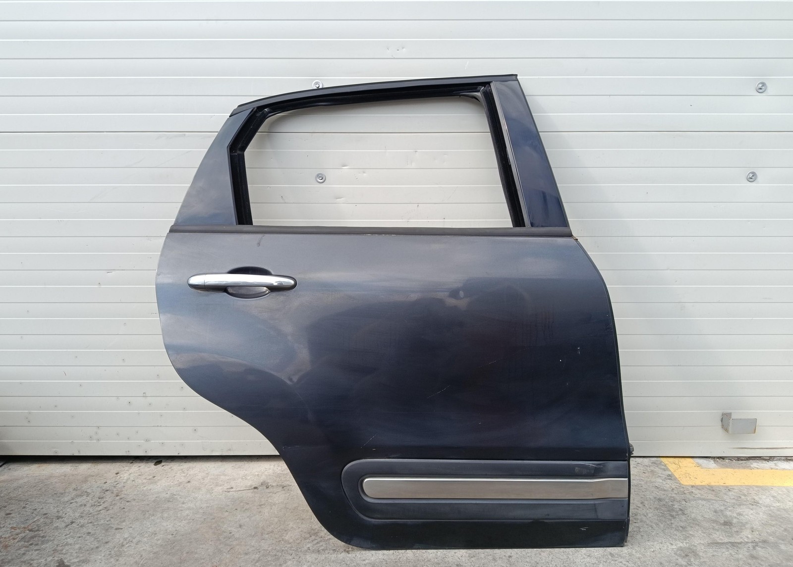 porta post. destro - Immagine 1 di 6