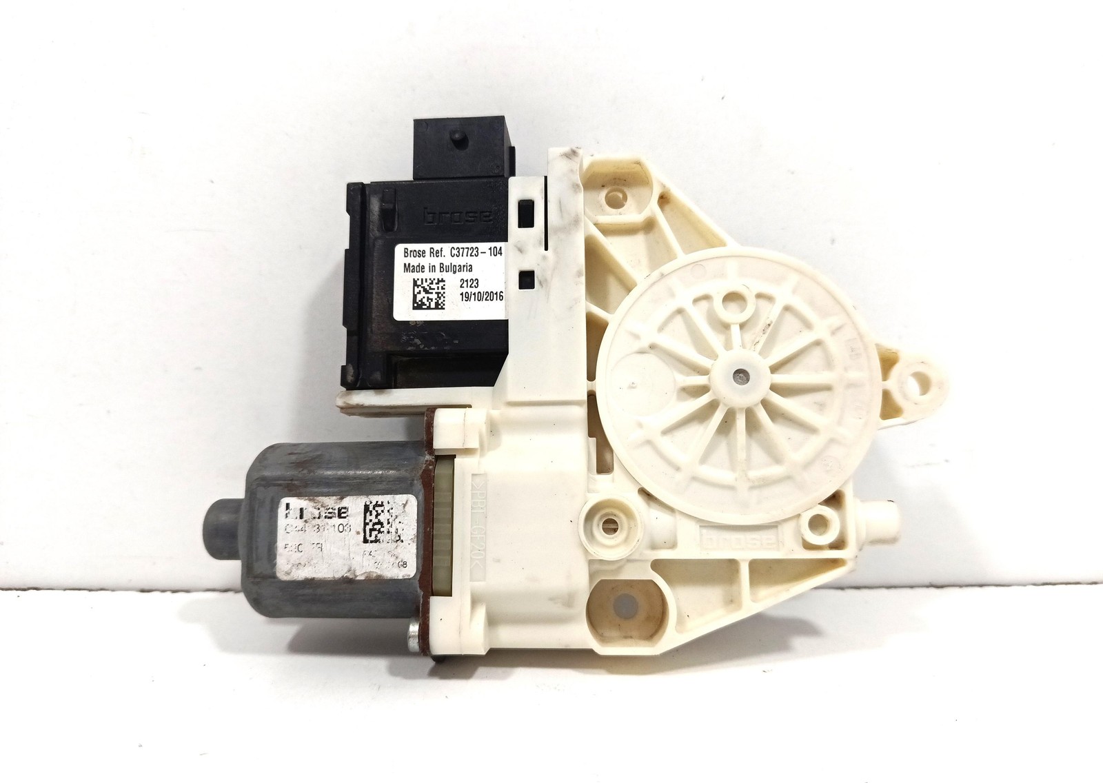 Motorino Alzacristallo Porta Ant. Destro C37723-104 Usato