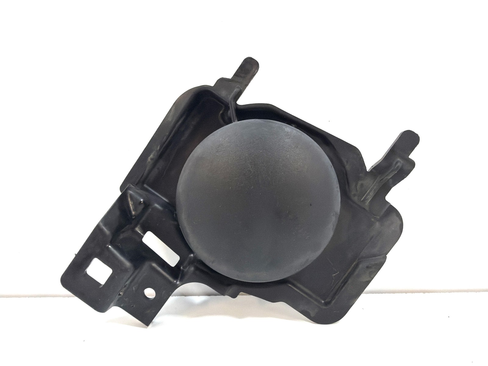 Coperchio fendinebbia dx - Immagine 1 di 5