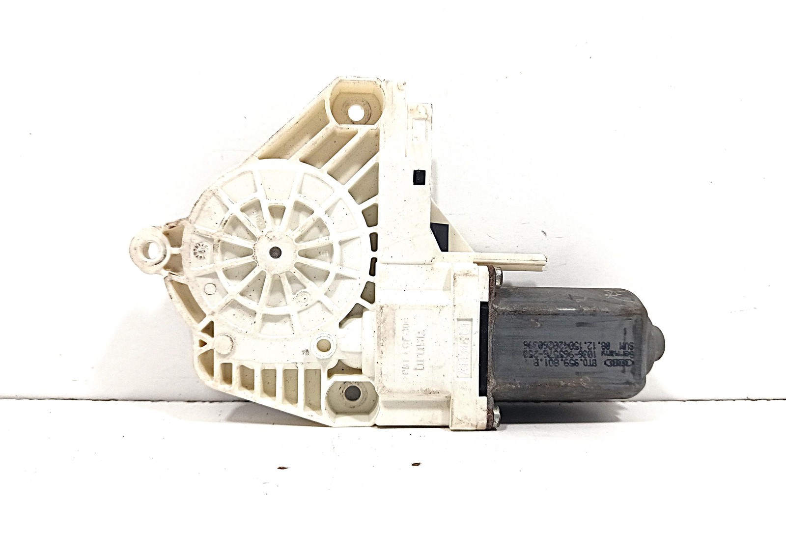 Motorino alzacristallo porta ant. Sinistro - Immagine 1 di 4