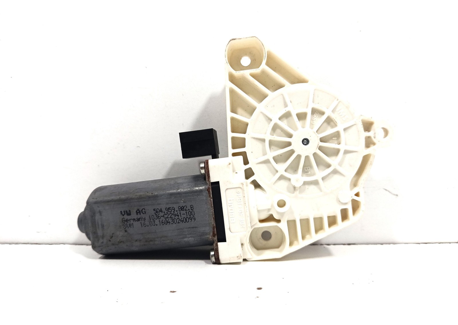 Motorino Alzacristallo Porta Ant. Destro 5Q4959802B Usato